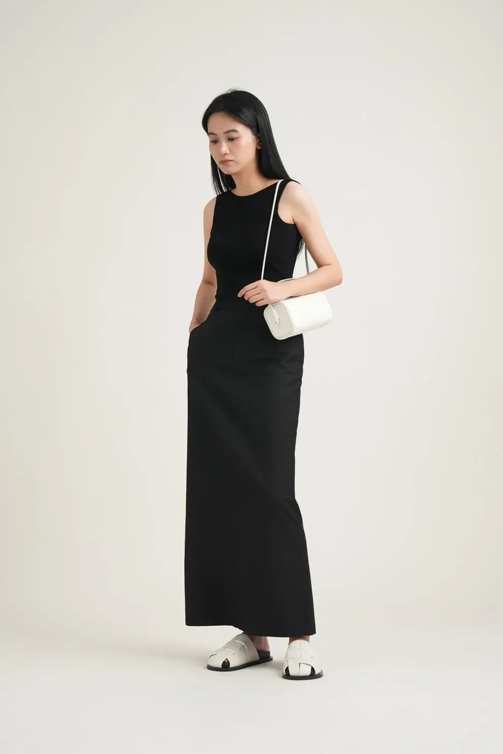 24-holiday-wear-caro-i-4-web_db8f3bc9e8394b9daf721bb62c5549e4_master