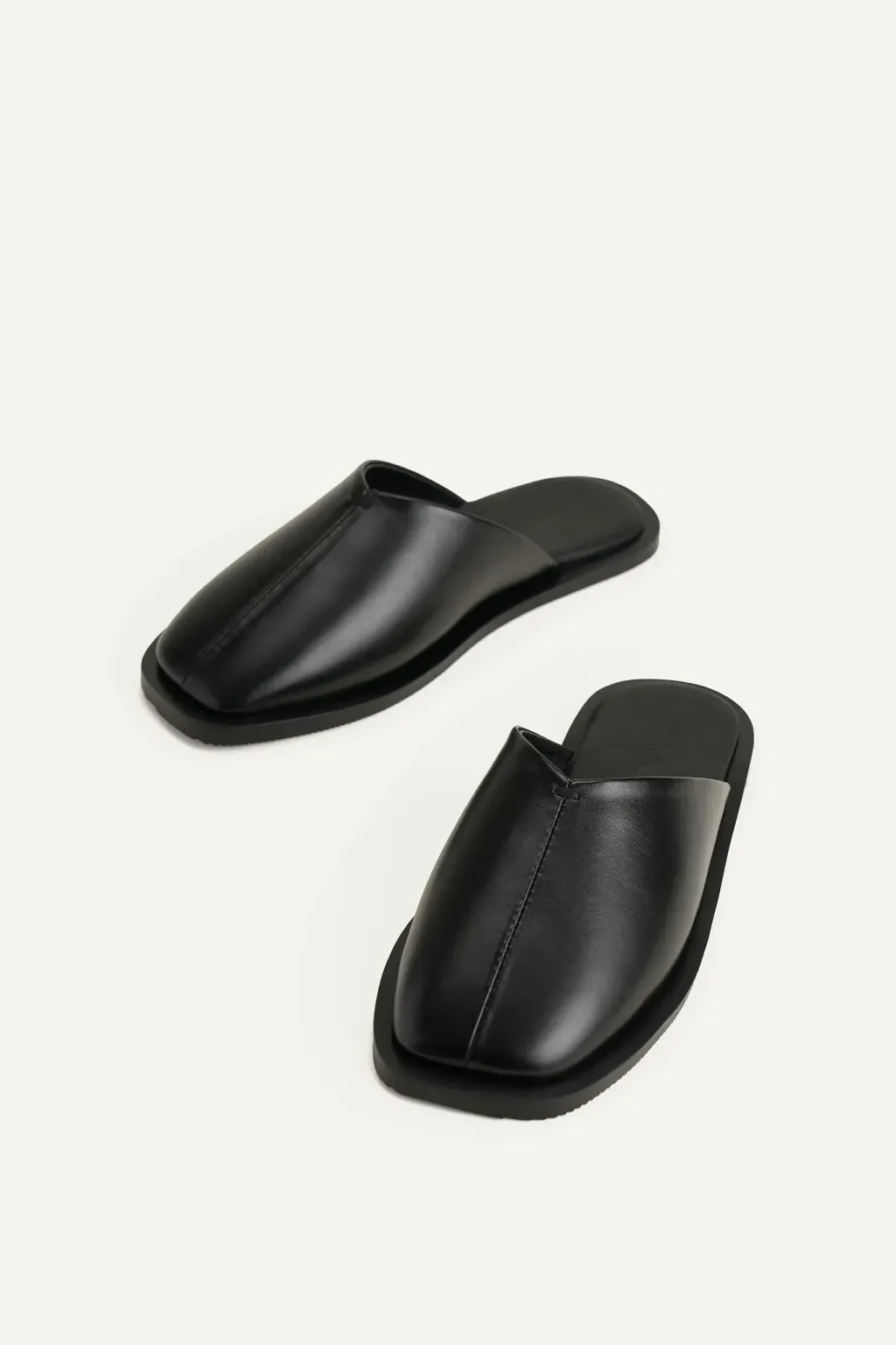 250611-sandals-ha-b-2-web_4bcef79c936243ecaea908f985e393f7_master