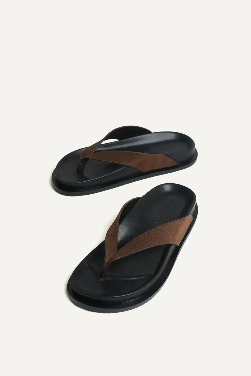 260803-waa-product-sandals-8_8222ccc020e9438e89789b06006d0709_master