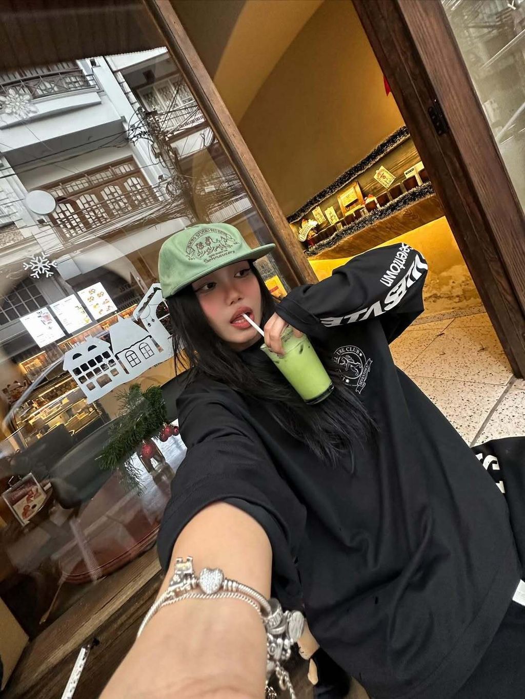 SnapInsta.to_587553920_18431739463111910_3032040137942839113_n