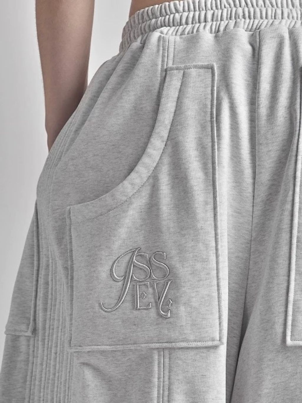 vn-11134207-820l4-mig05zvs04qu75