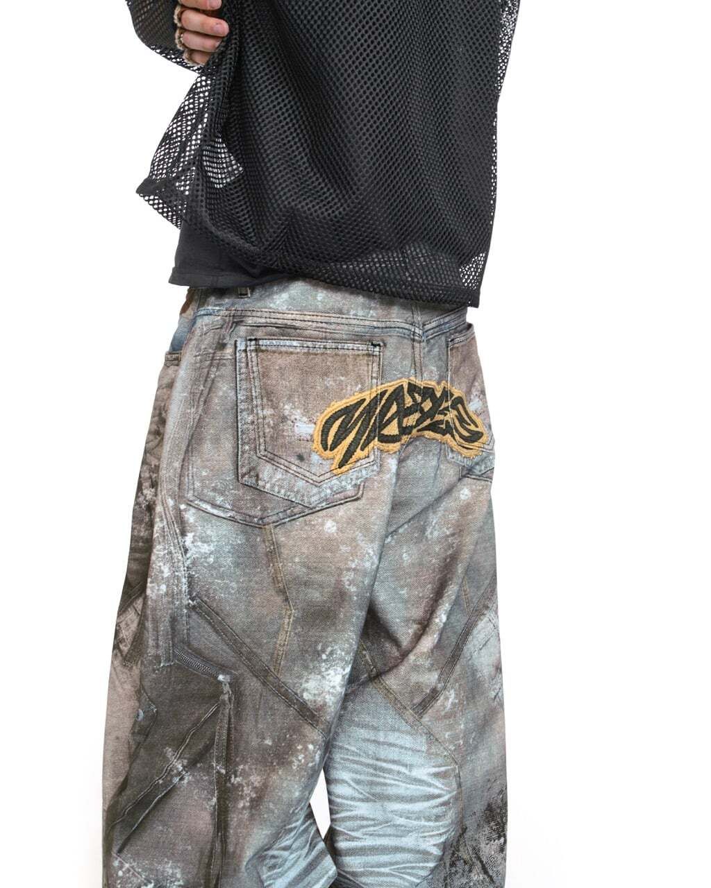 hades6386_copy_large_20556f2b2880480babb3b0a50a329f84