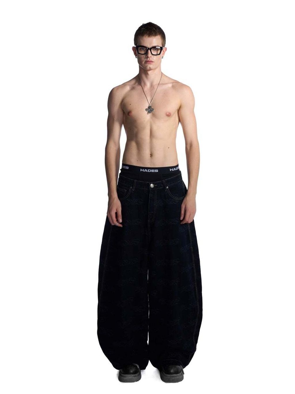 291025.hd0324_large_2c6556725ca24acea9403f2f65e04cdc