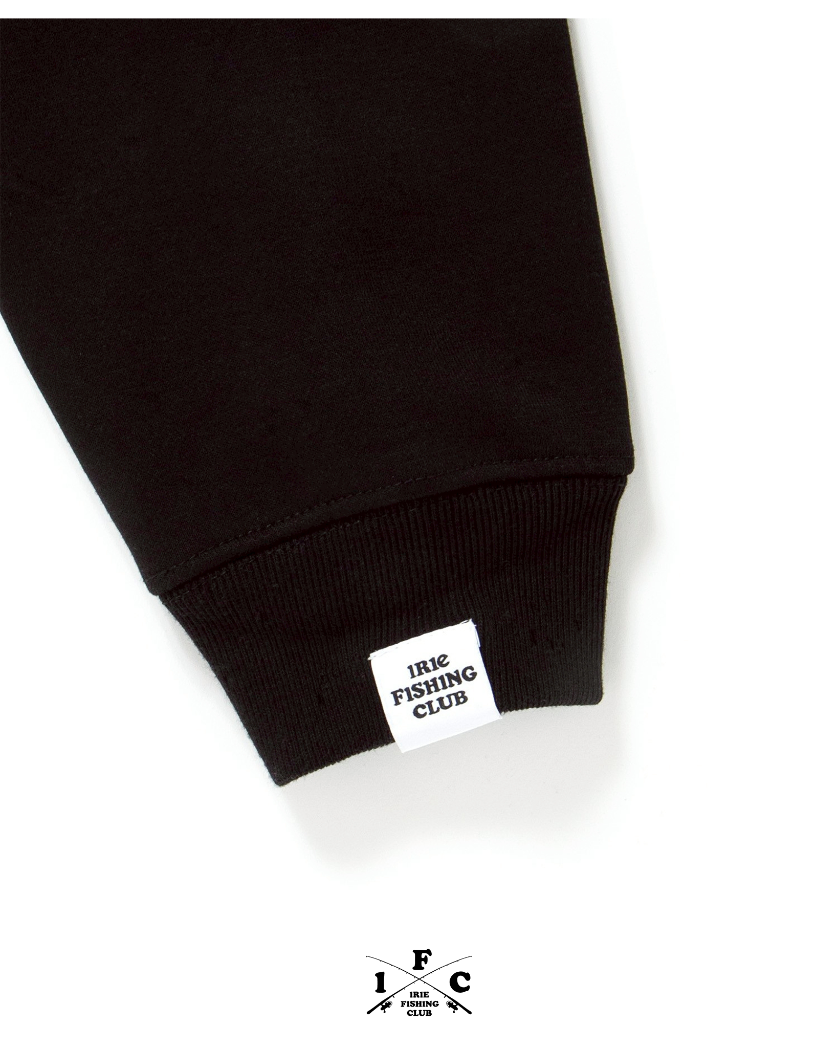 IFAW25-015-CIRCLE-OF-FISH-HODDIE-3