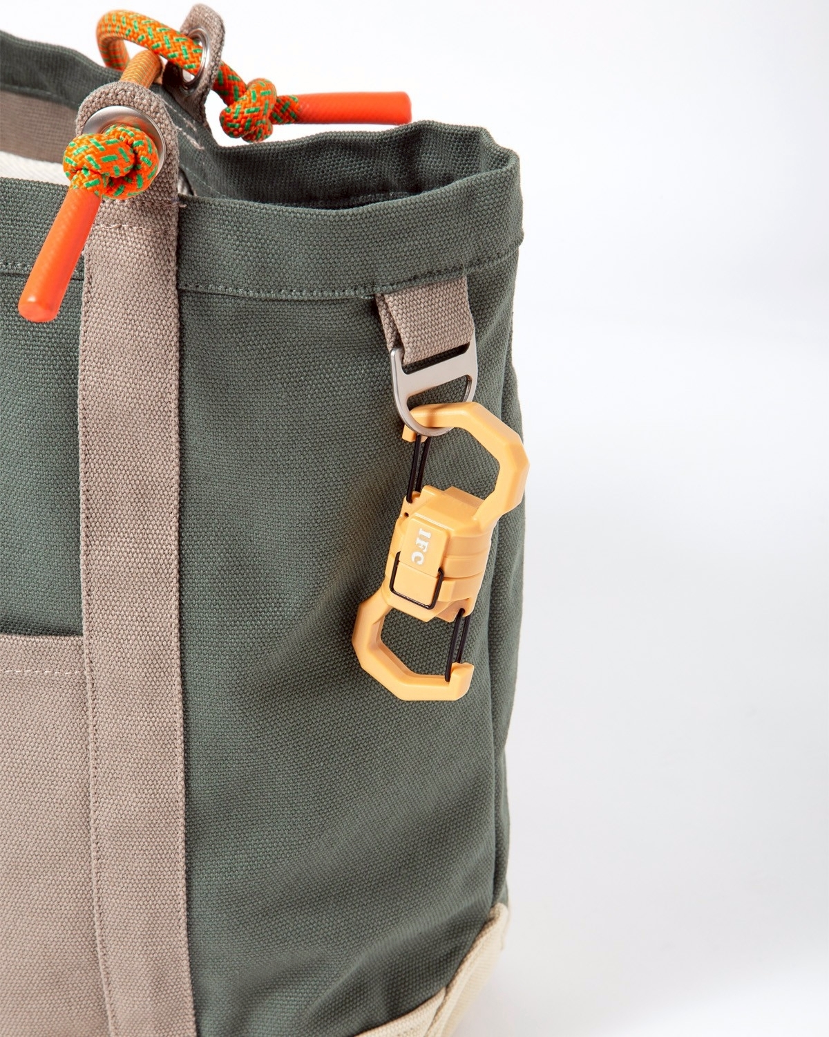 LINE_ALBUM_IFC 1129_251127_73