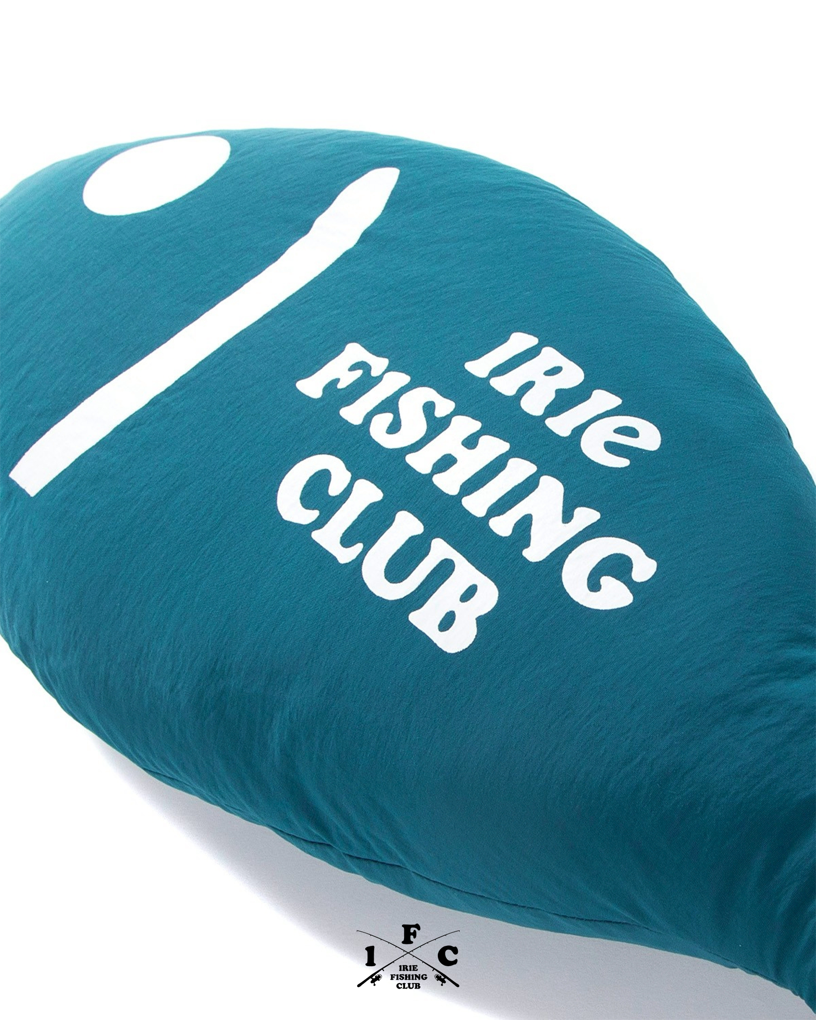 IFAW25-037-FISHERMAN-BLANKET-CUSHION-&-PILLOW-4