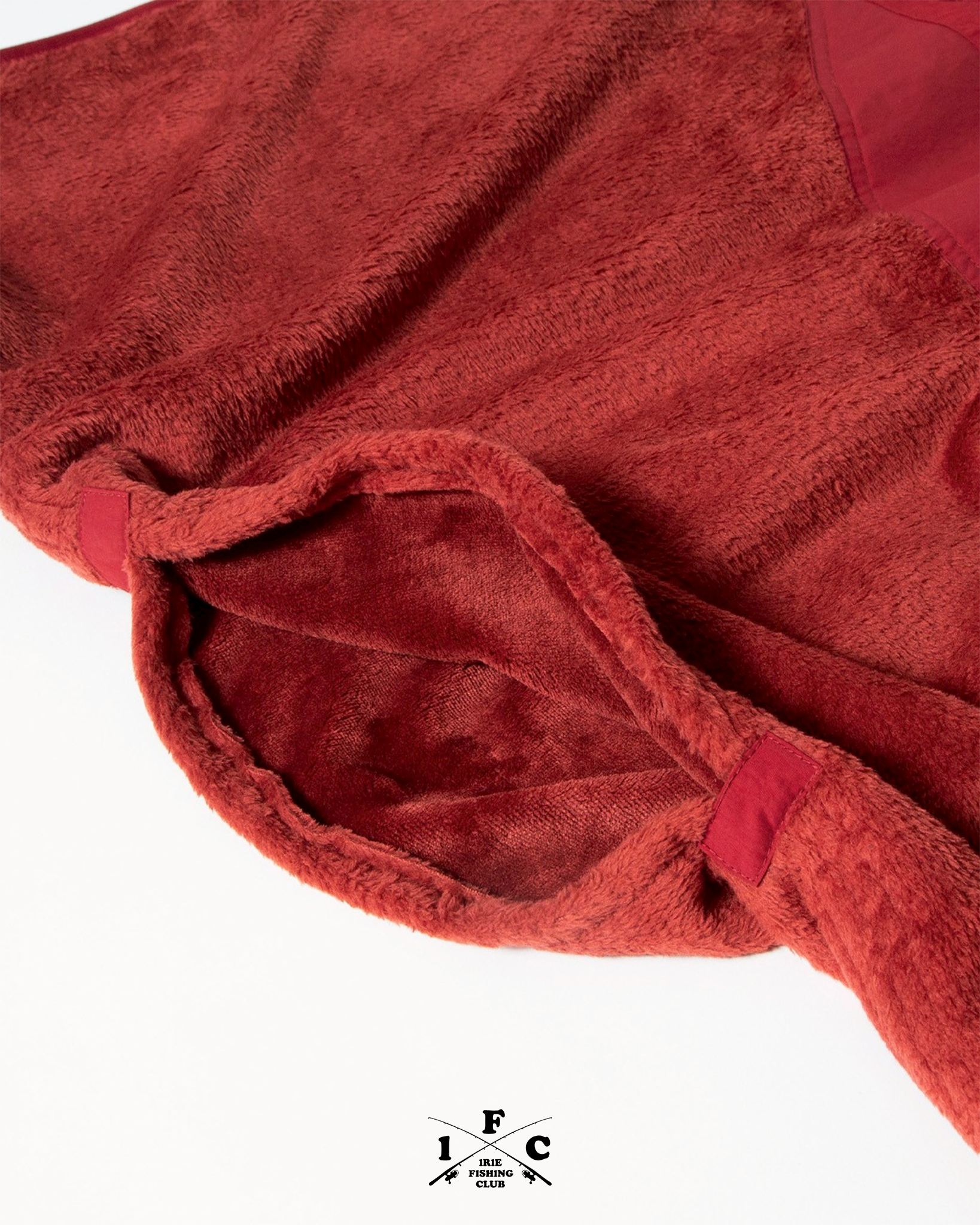 IFAW25-037-FISHERMAN-BLANKET-CUSHION-&-PILLOW-11