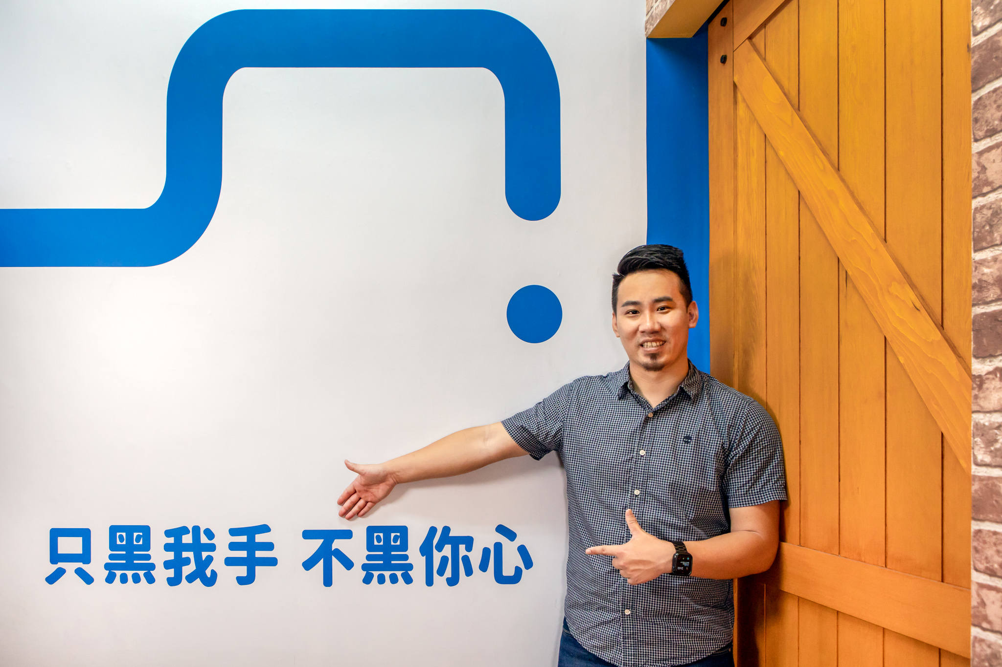 貳輪嶼創辦人 戴蒙