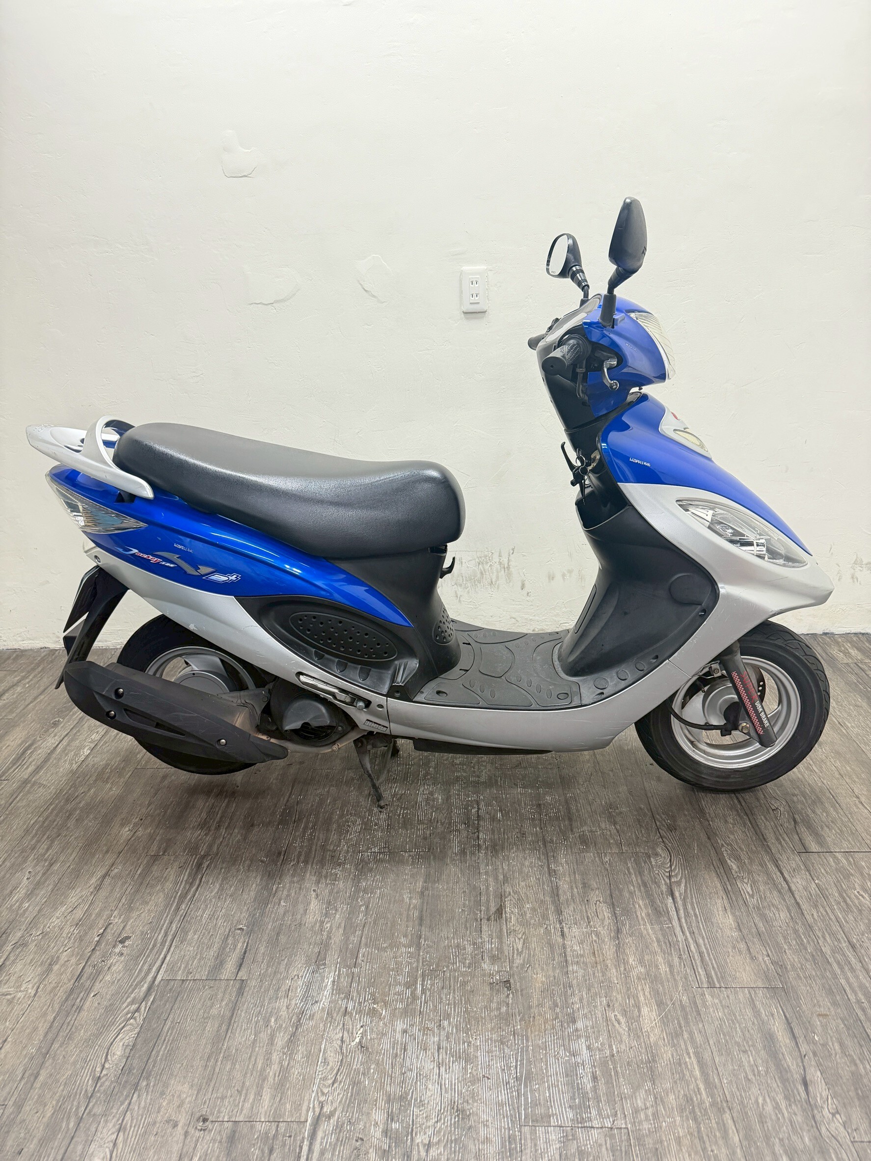 LINE_ALBUM_2013 光陽 V2 125 _7901 $28000 里程 28XXX_260305_4