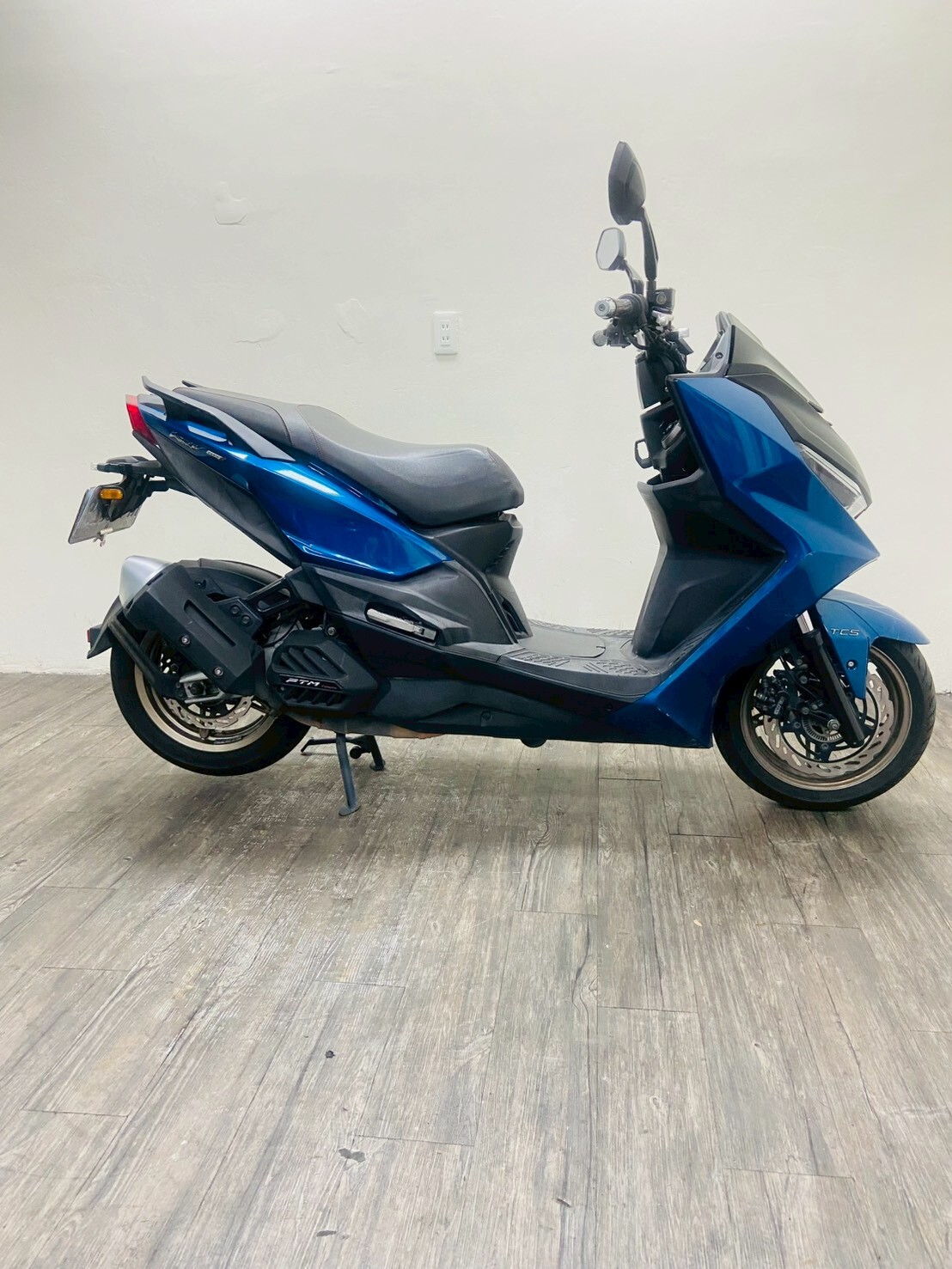 LINE_ALBUM_2021 光陽 KRV 180 TCS_6629 $66000 里程28XXX_260306_4