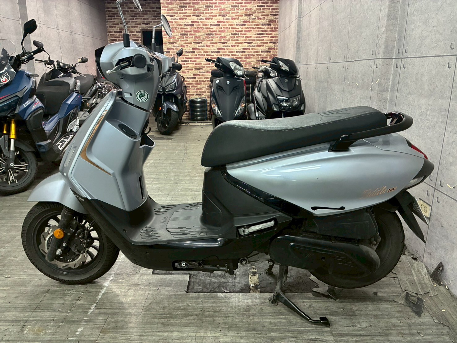 LINE_ALBUM_FIDDLE_6965_260312_5