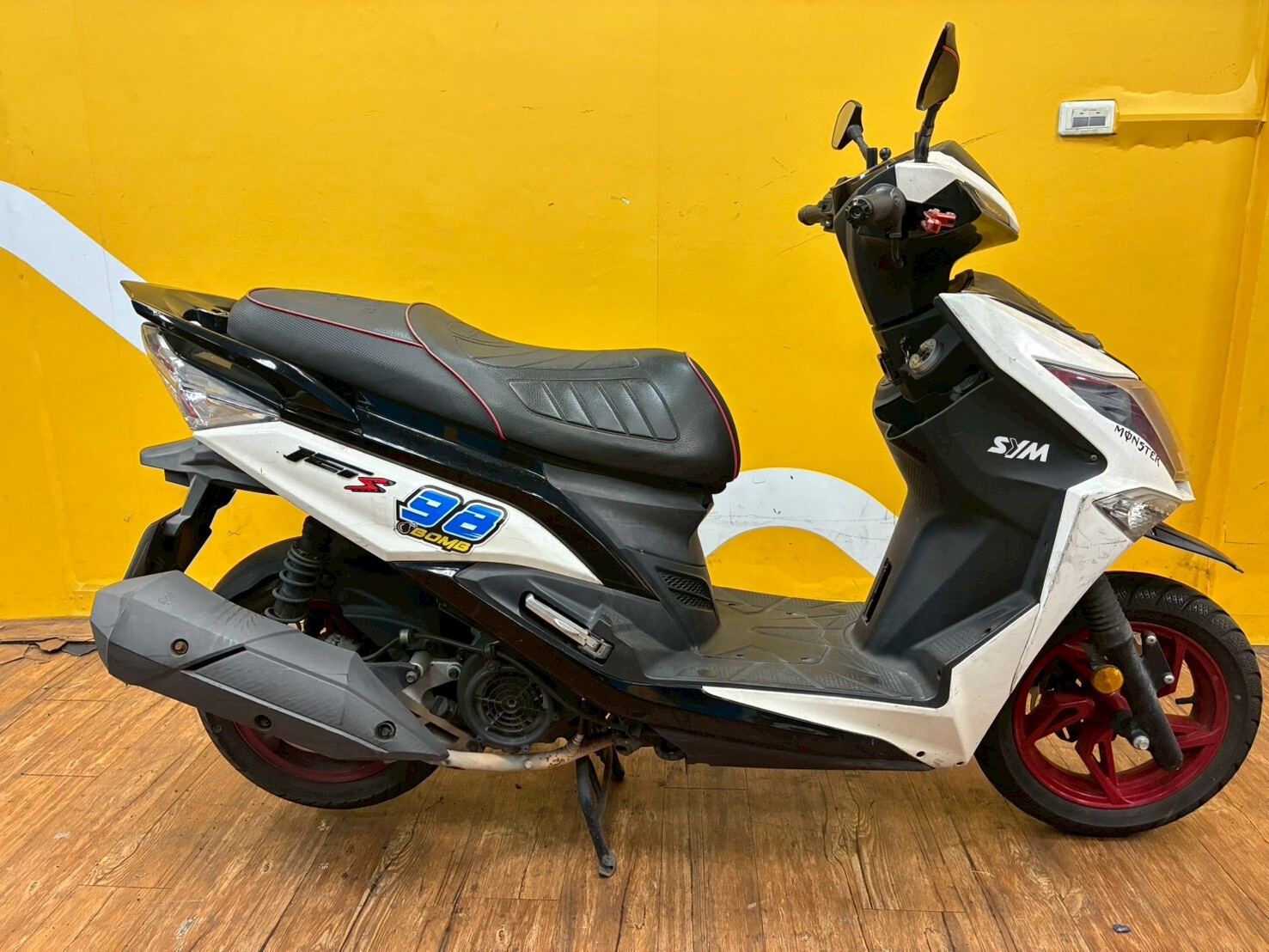 LINE_ALBUM_JET S ABS_8391_260312_4