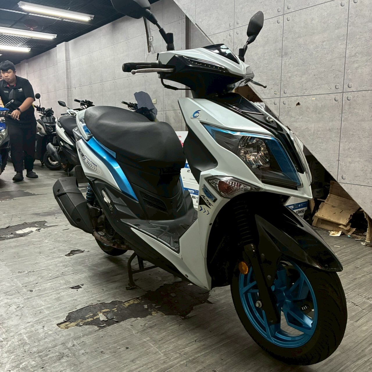 LINE_ALBUM_JETS_9722_260312_2