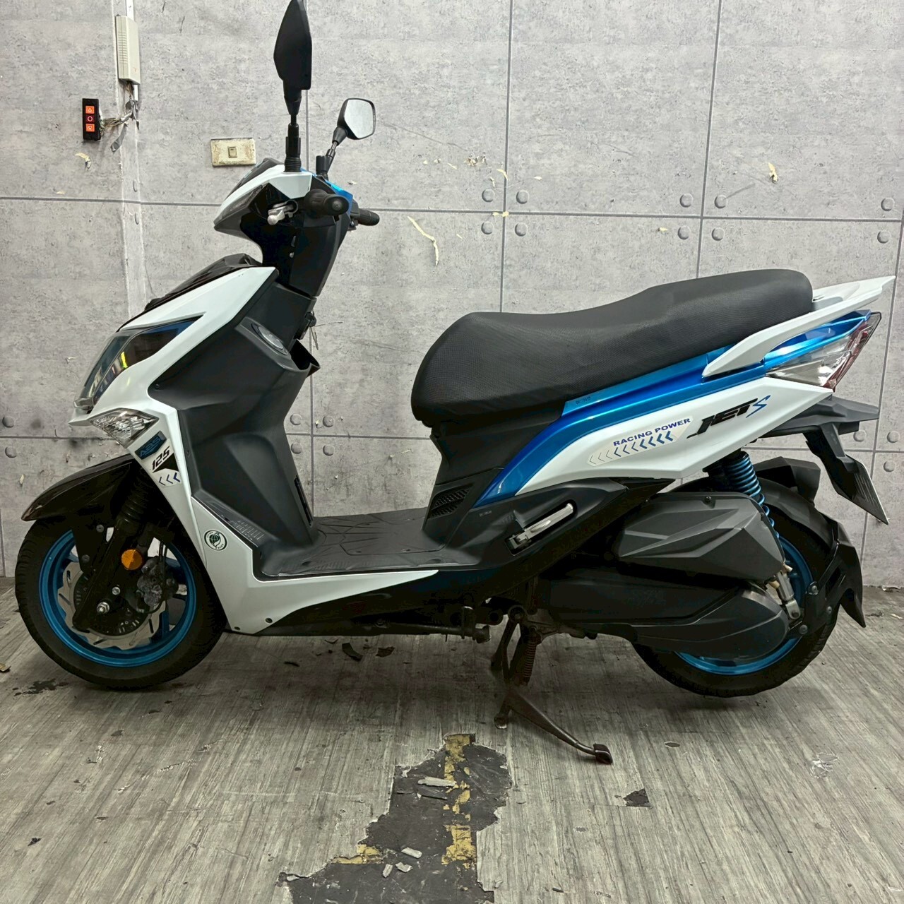 LINE_ALBUM_JETS_9722_260312_4