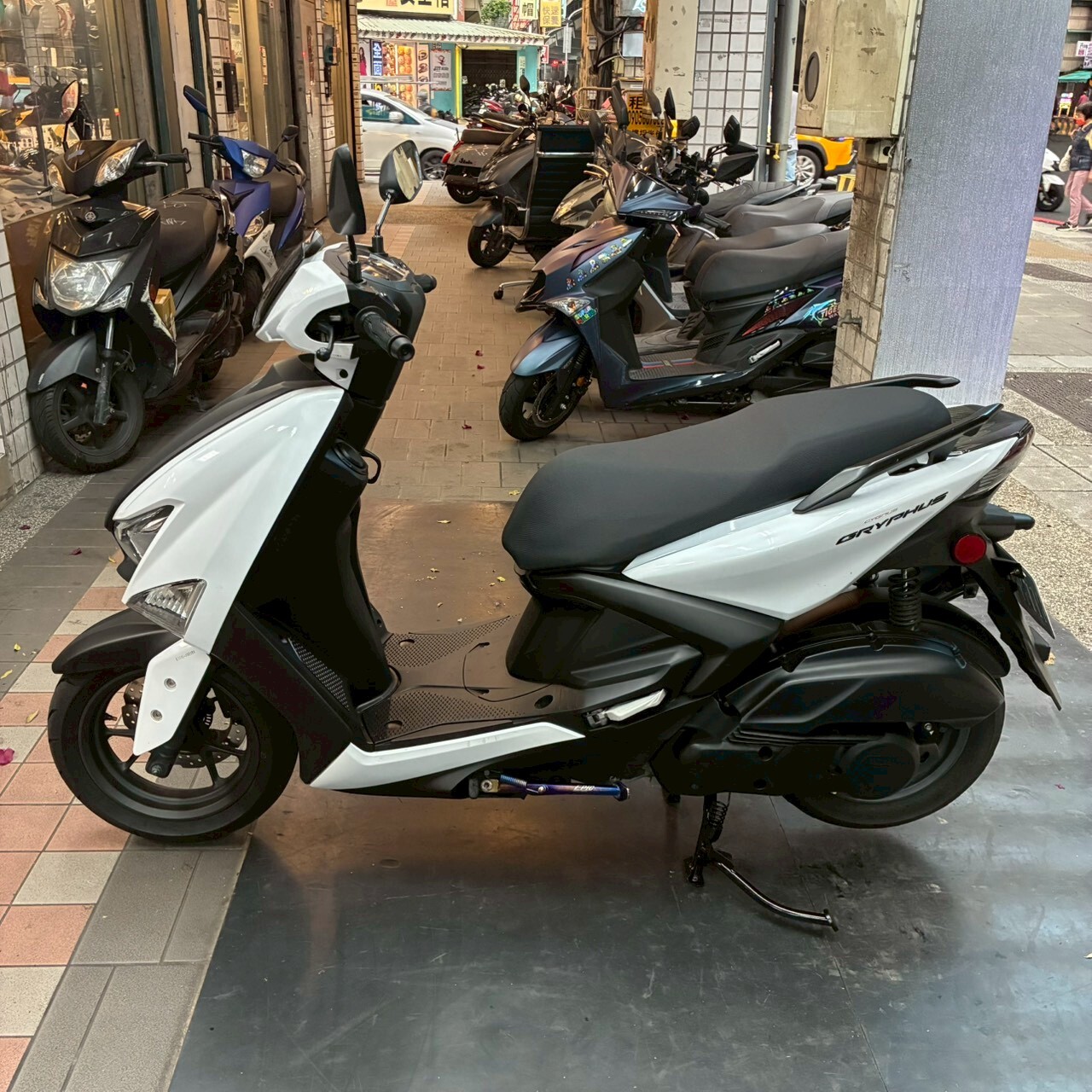 LINE_ALBUM__0168_260318_4