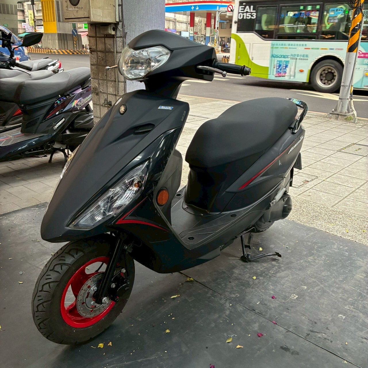 LINE_ALBUM__7770_260318_1