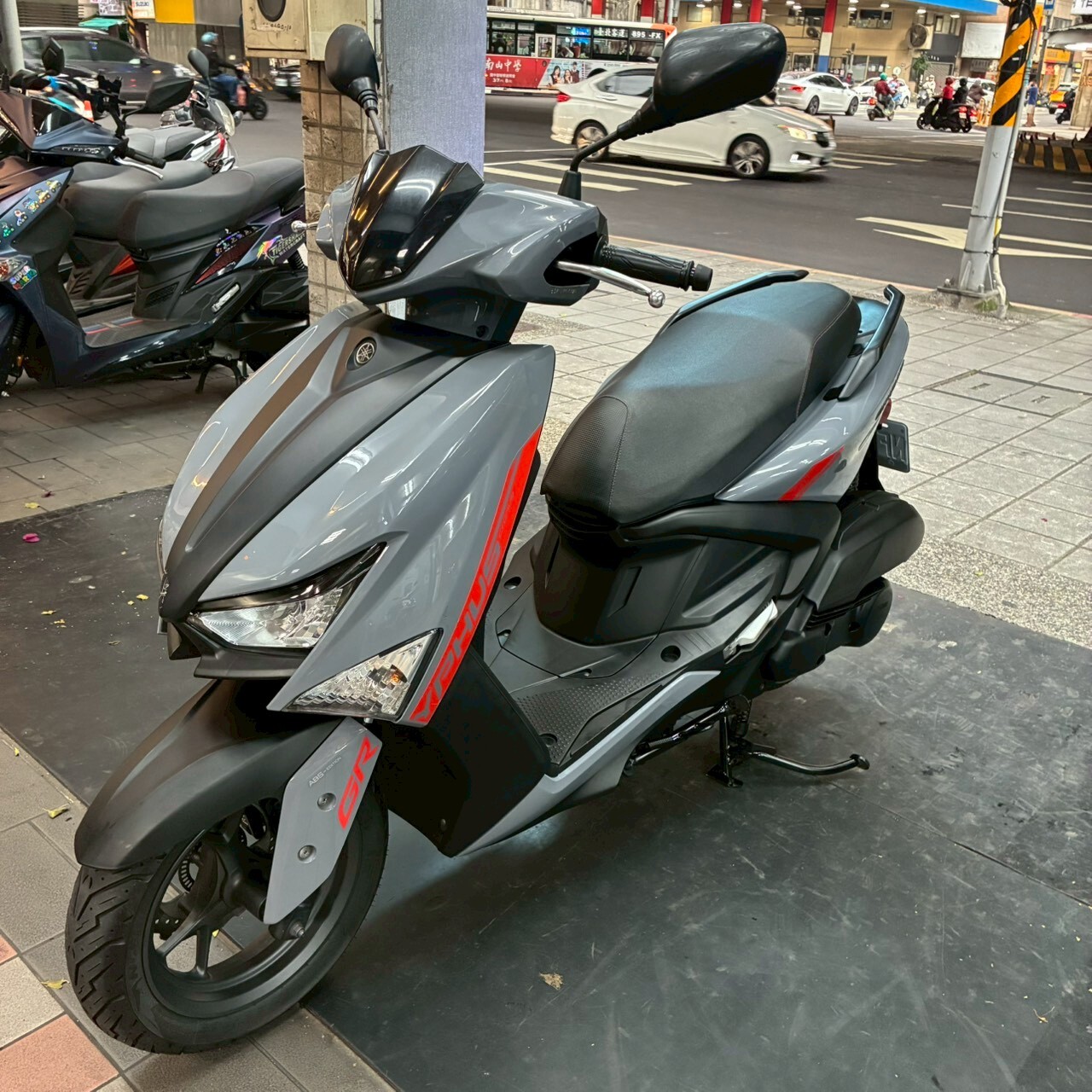 LINE_ALBUM__7829_260318_2