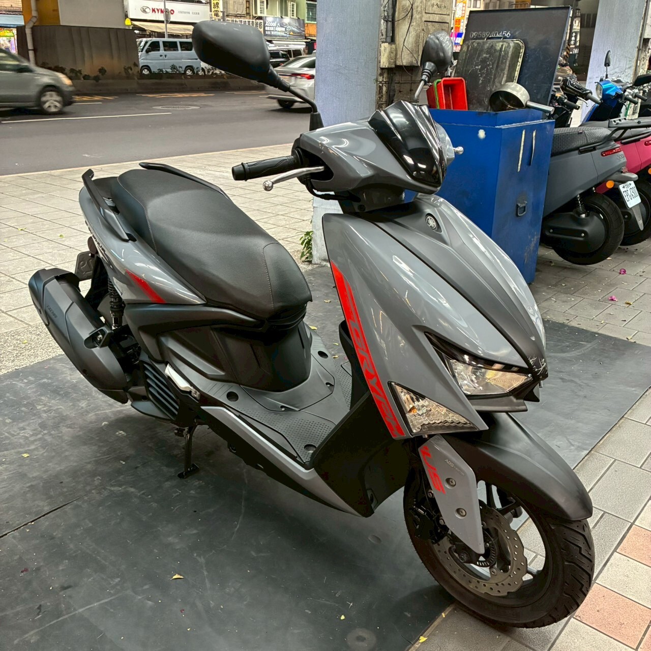 LINE_ALBUM__7829_260318_3