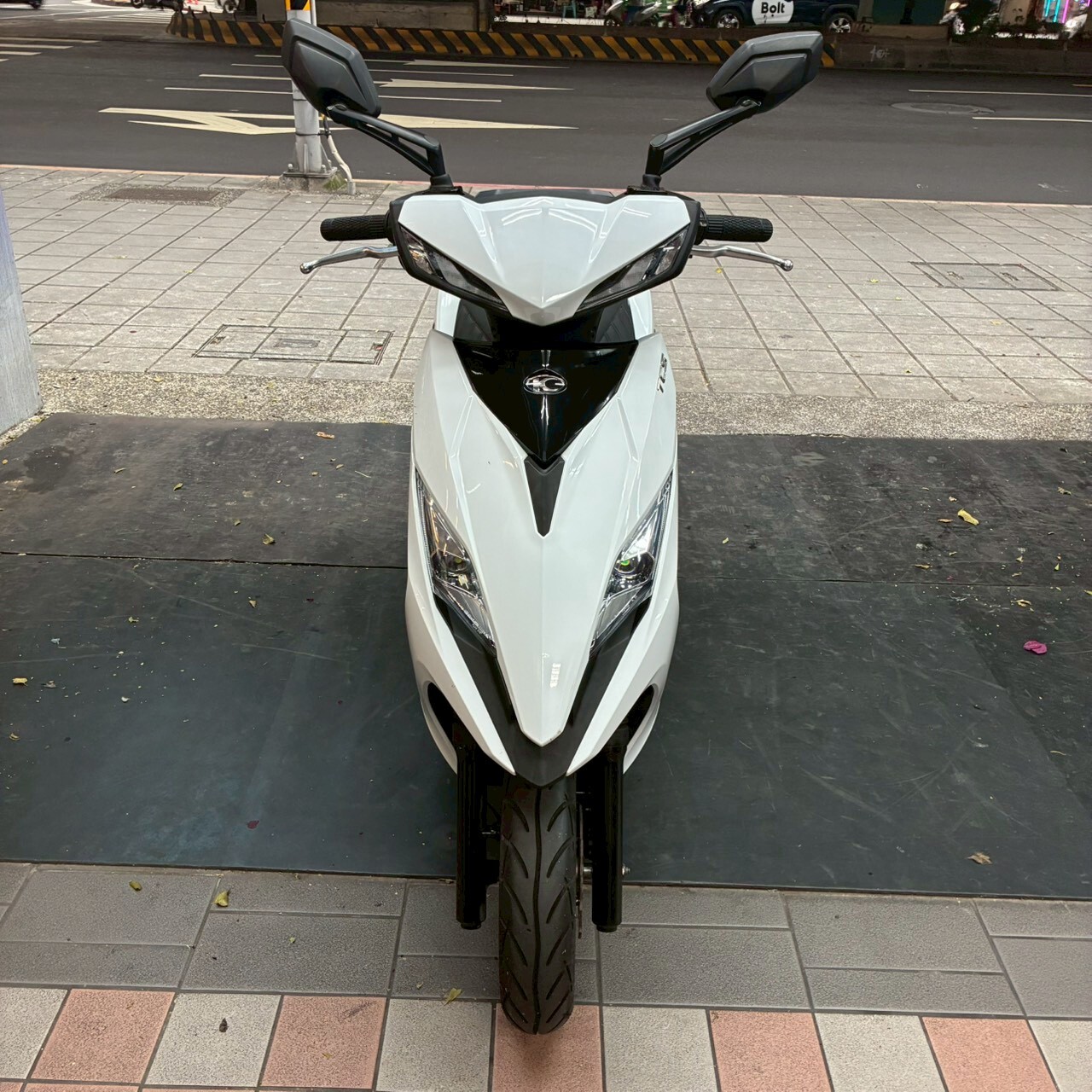 LINE_ALBUM__8535_260318_1