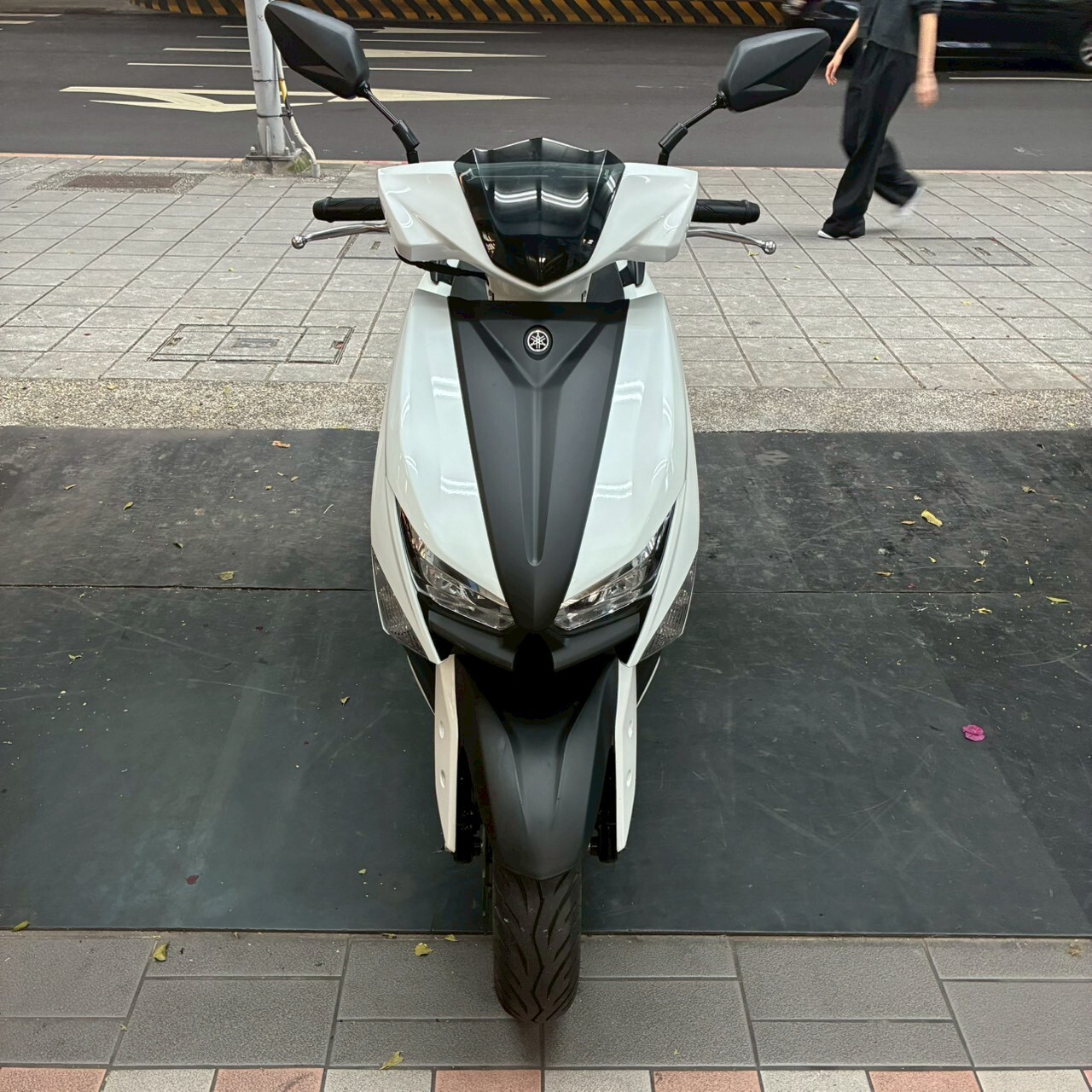 LINE_ALBUM__8639_260318_1