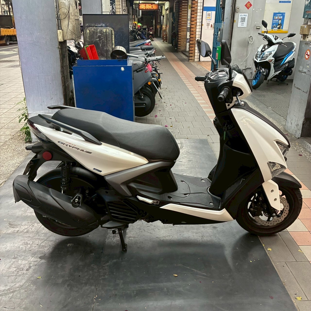 LINE_ALBUM__8639_260318_5