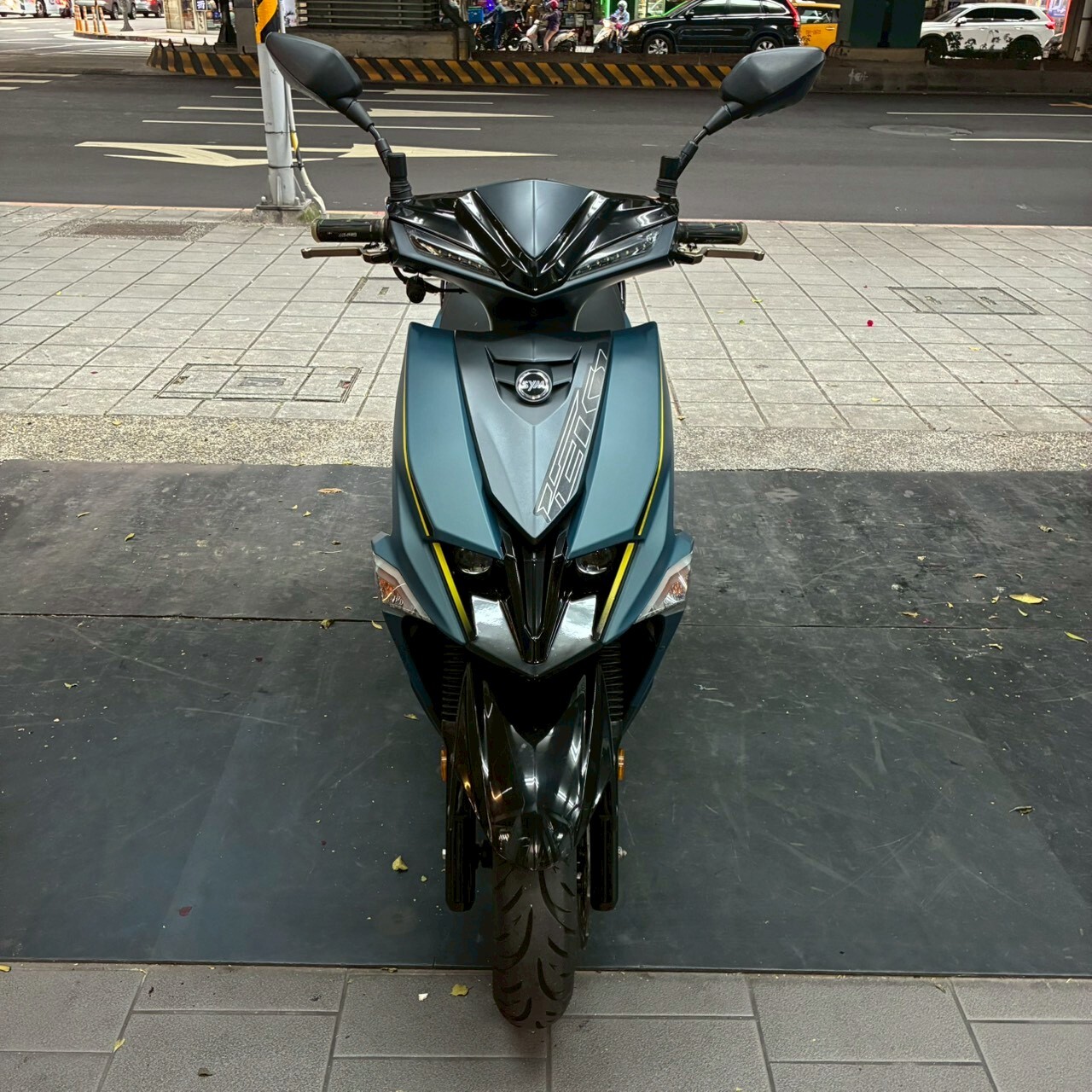 LINE_ALBUM__8652_260318_1