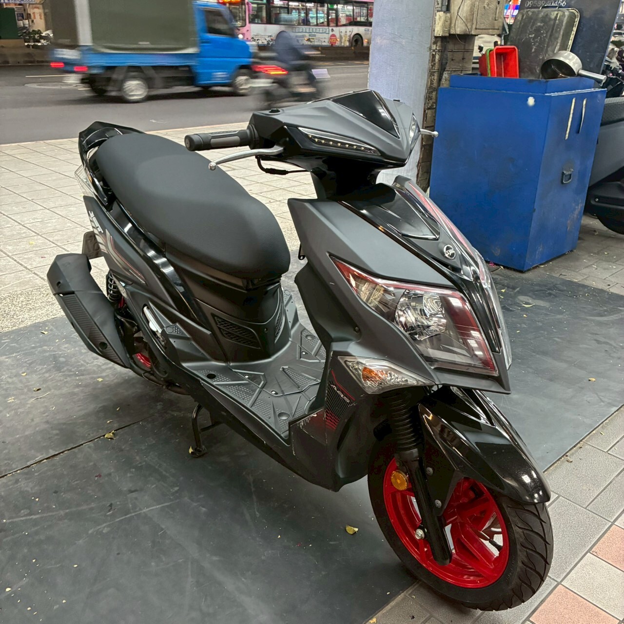 LINE_ALBUM__3957_260318_3