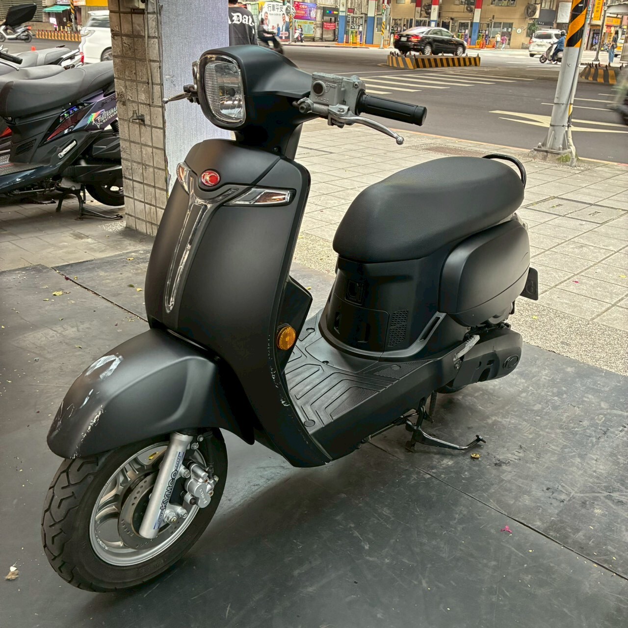 LINE_ALBUM__627_260318_2