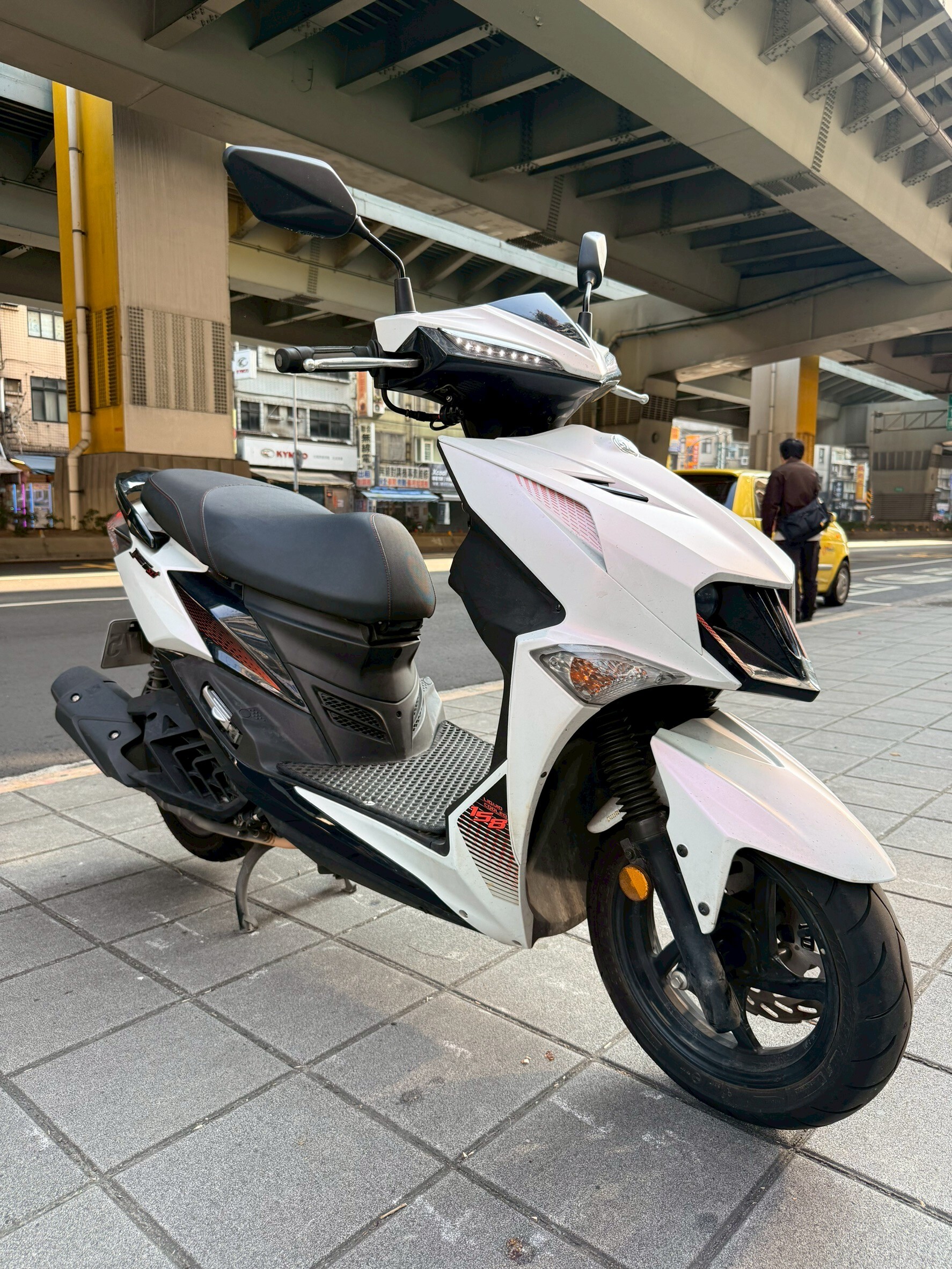 LINE_ALBUM_Sl158_9775_260321_5