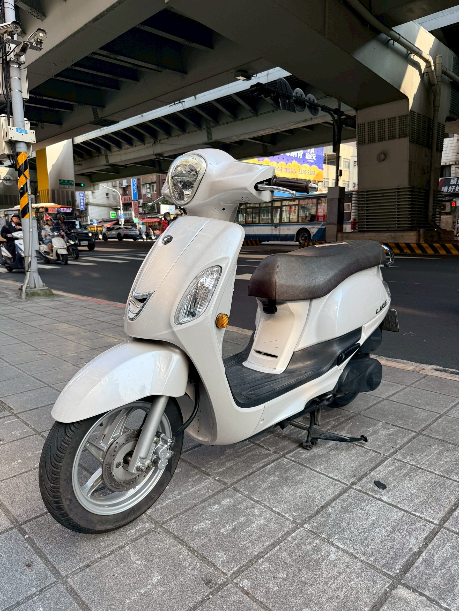 LINE_ALBUM_Like_2236_260321_2