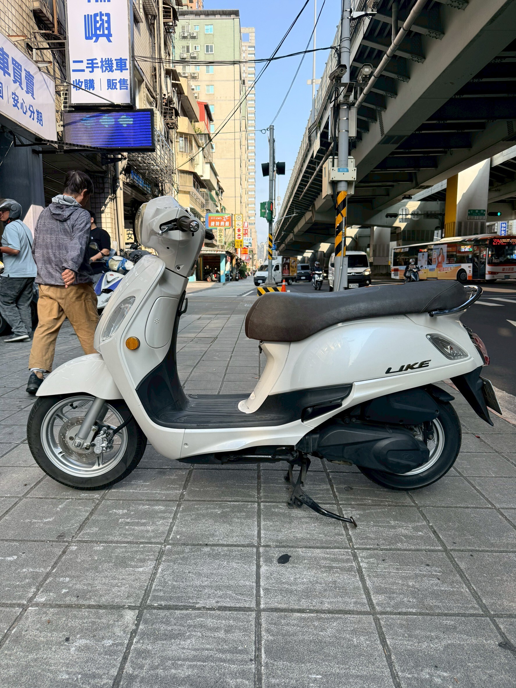 LINE_ALBUM_Like_2236_260321_3