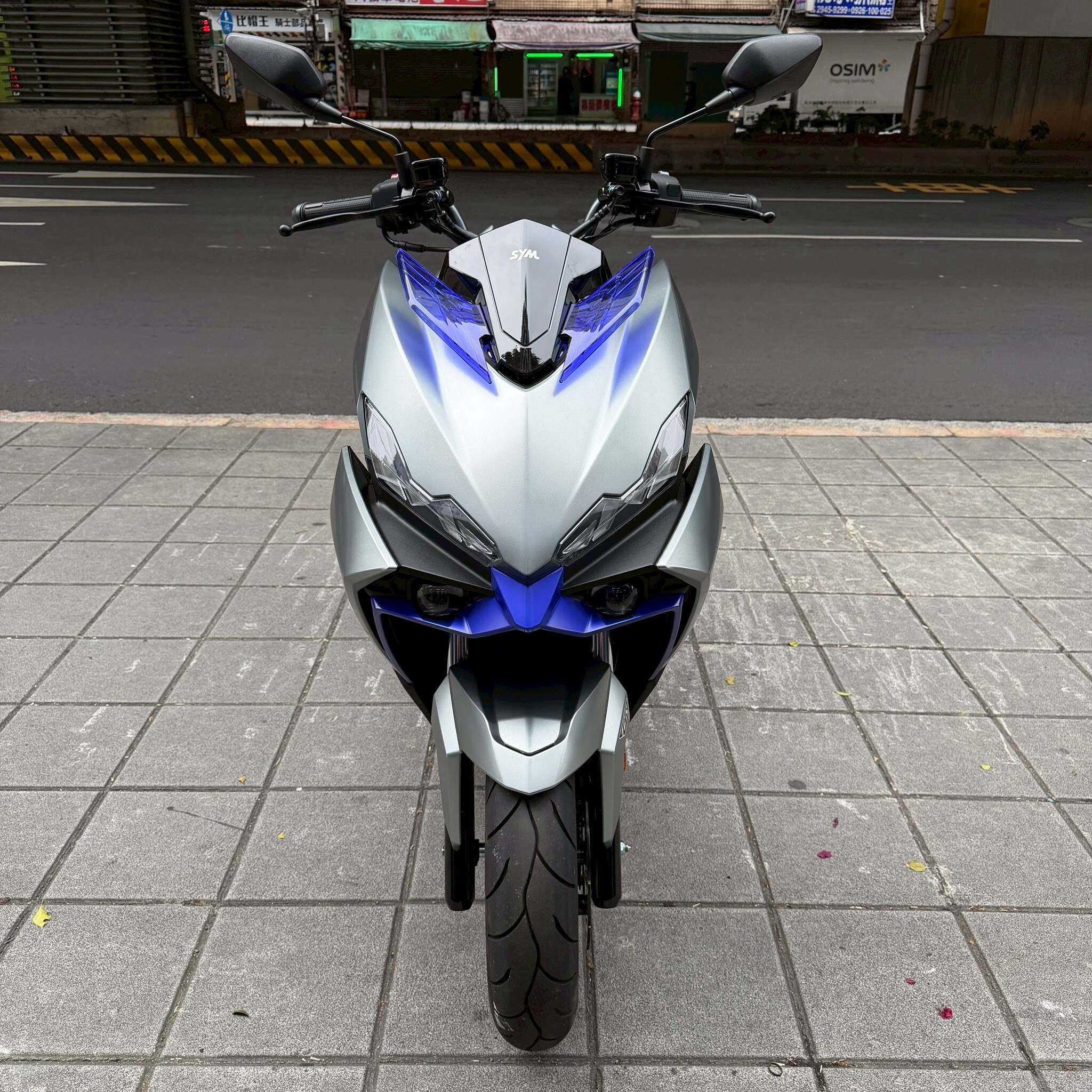 LINE_ALBUM__3073_260321_1