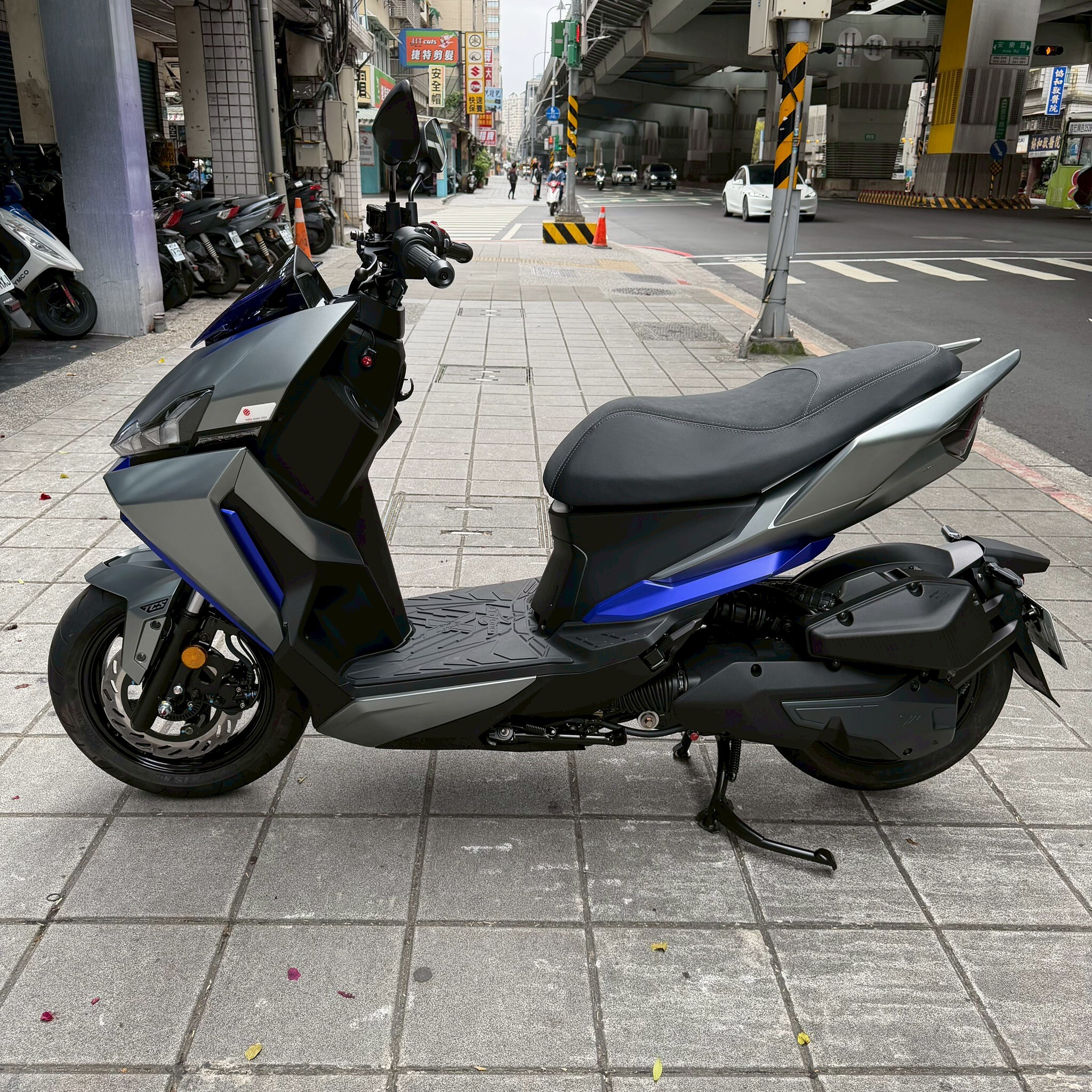 LINE_ALBUM__3073_260321_4