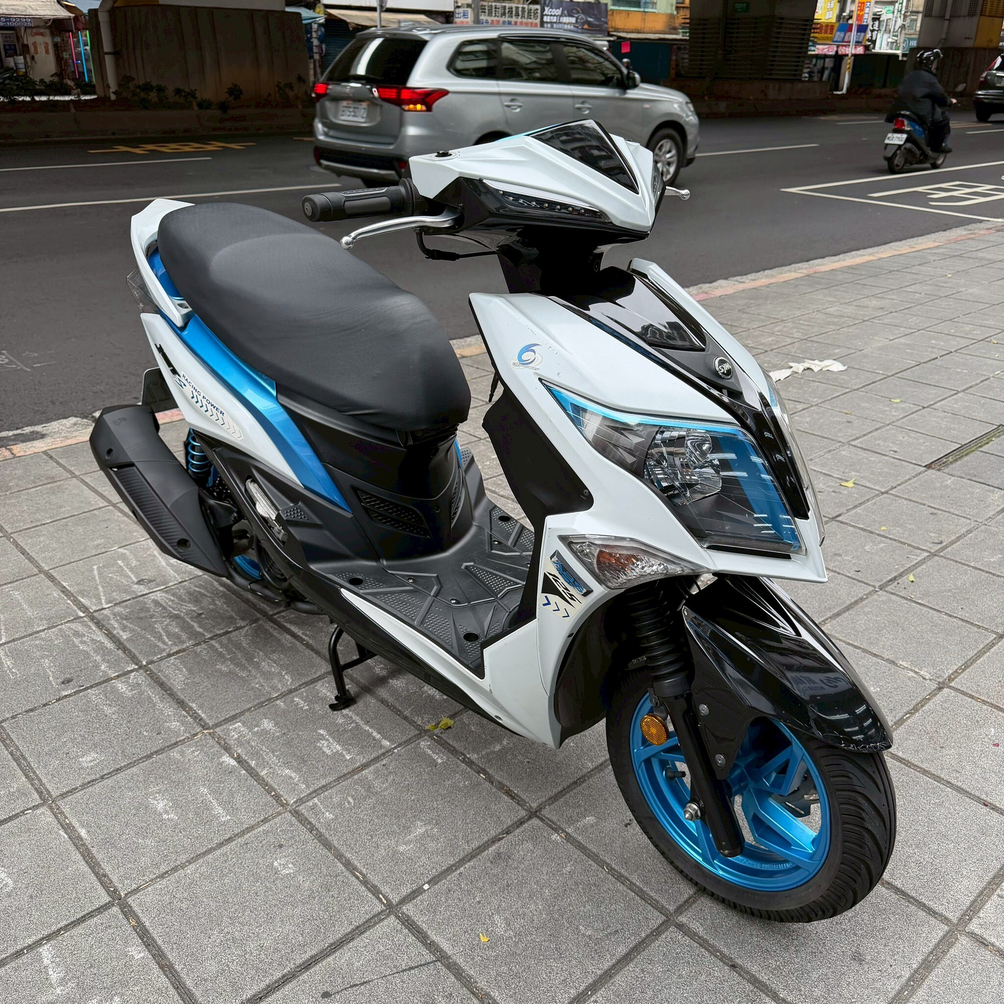 LINE_ALBUM__9722_260321_3