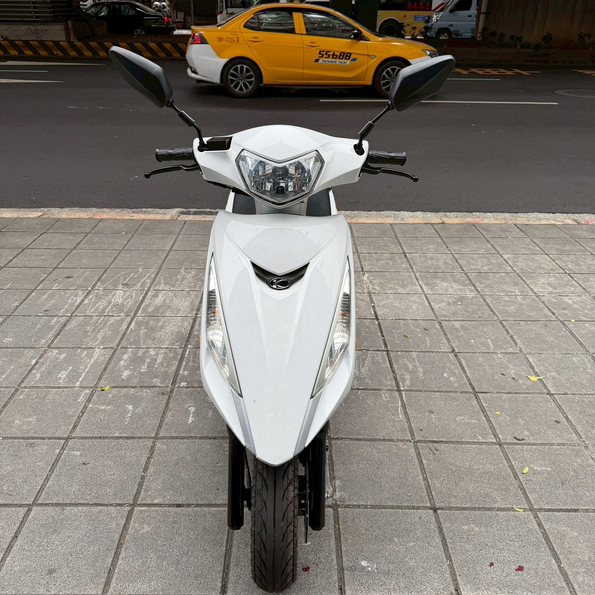 LINE_ALBUM__7079_260321_1