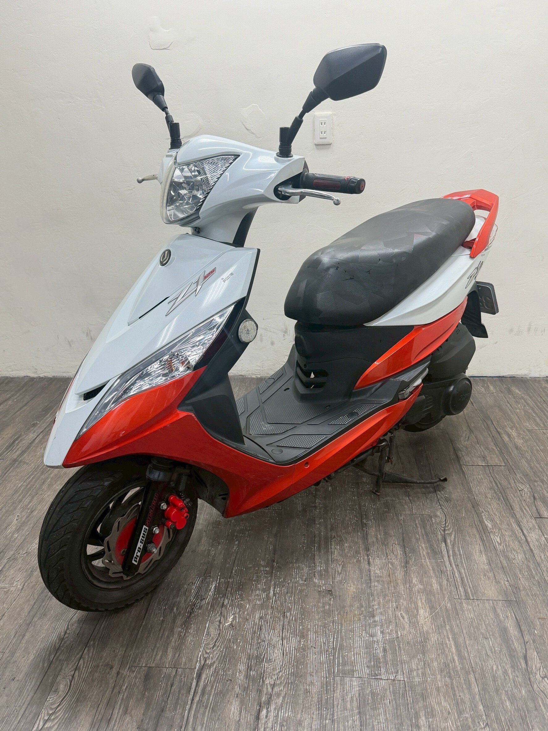 LINE_ALBUM_2014 三陽 Z1 125 _322 $35000 里程 25XXX_260324_2