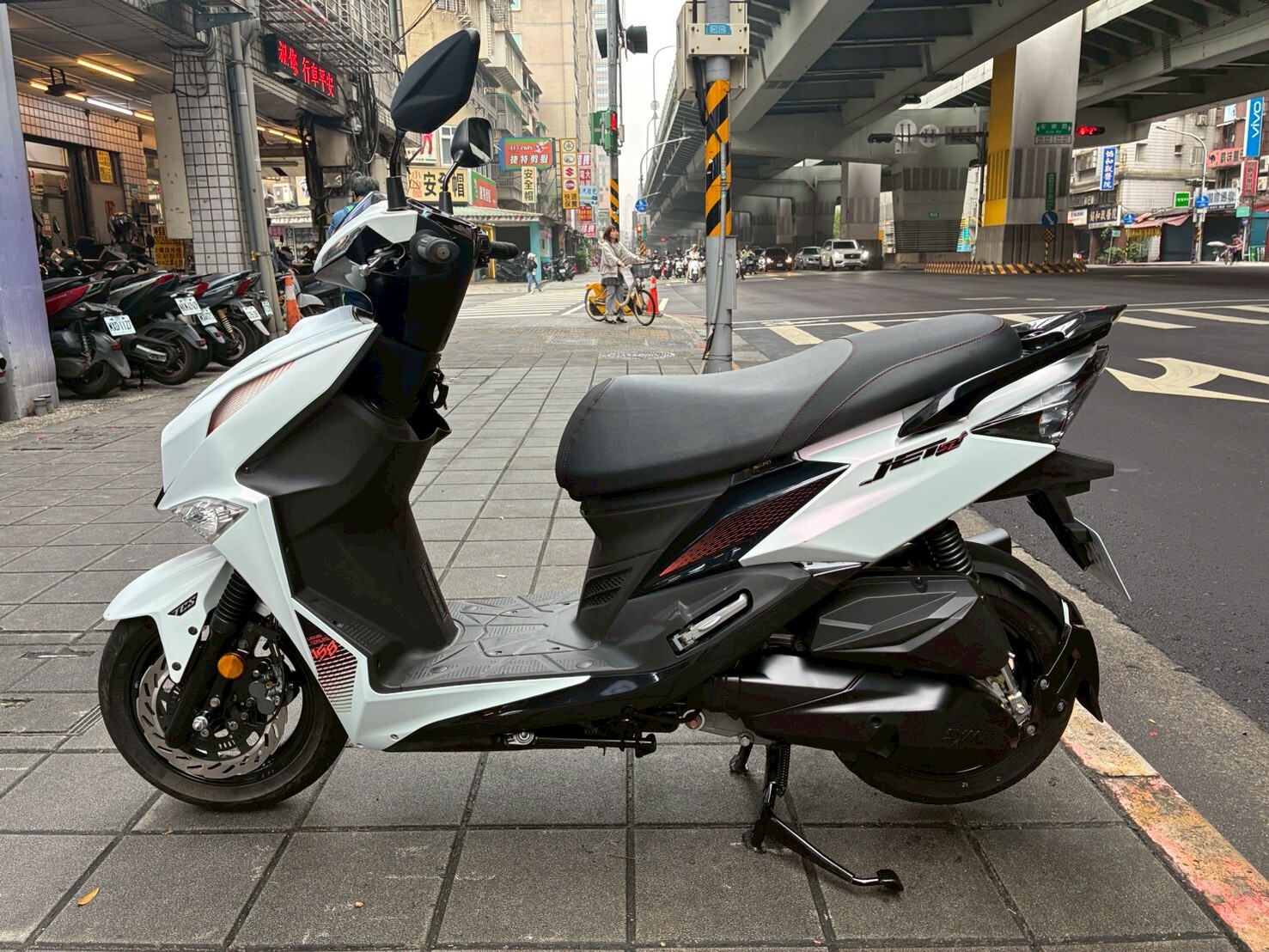 LINE_ALBUM_2024 JET SL 158 _9775 $88000_260329_4