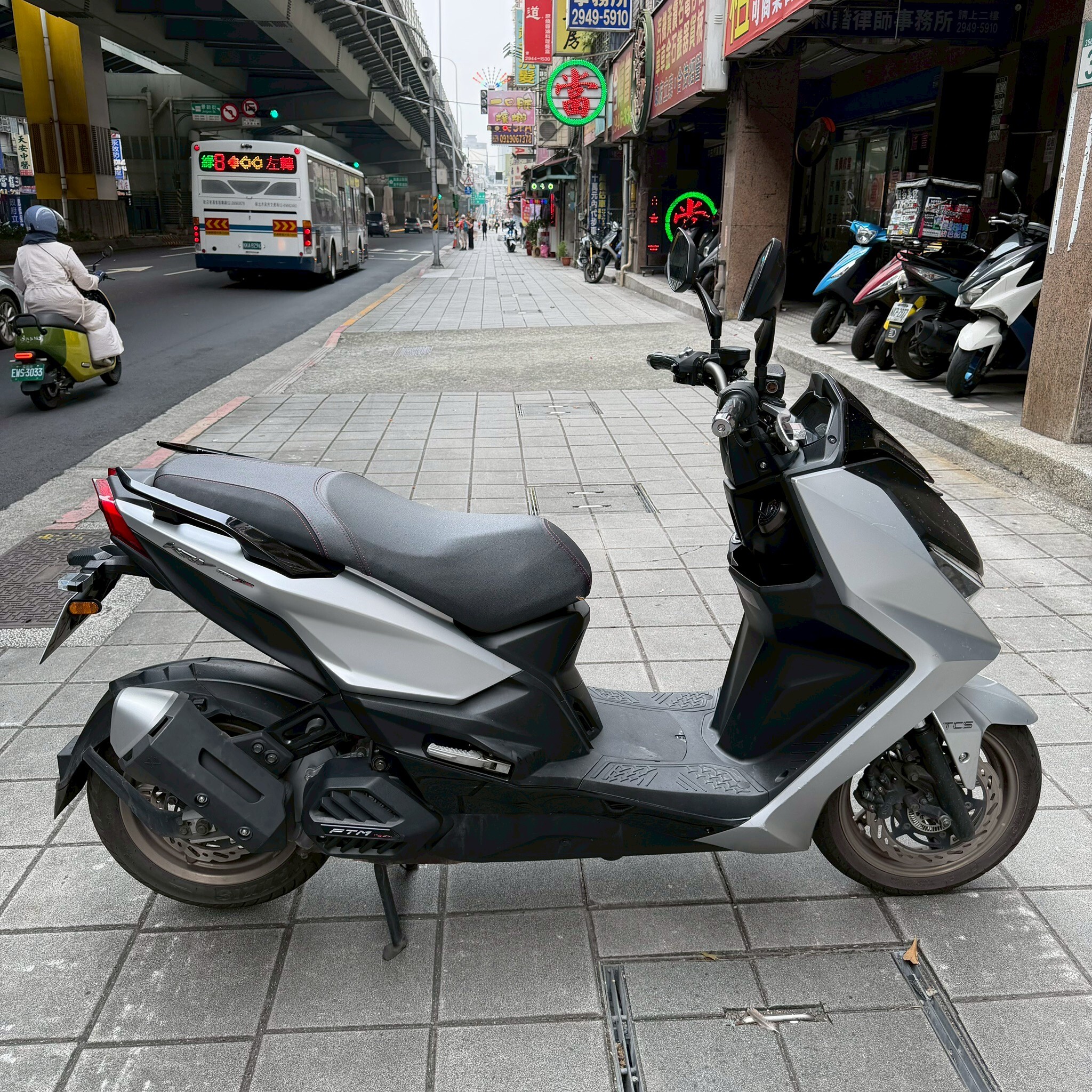 LINE_ALBUM_2022 KRV 180 TCS_7782 $70000_260329_5