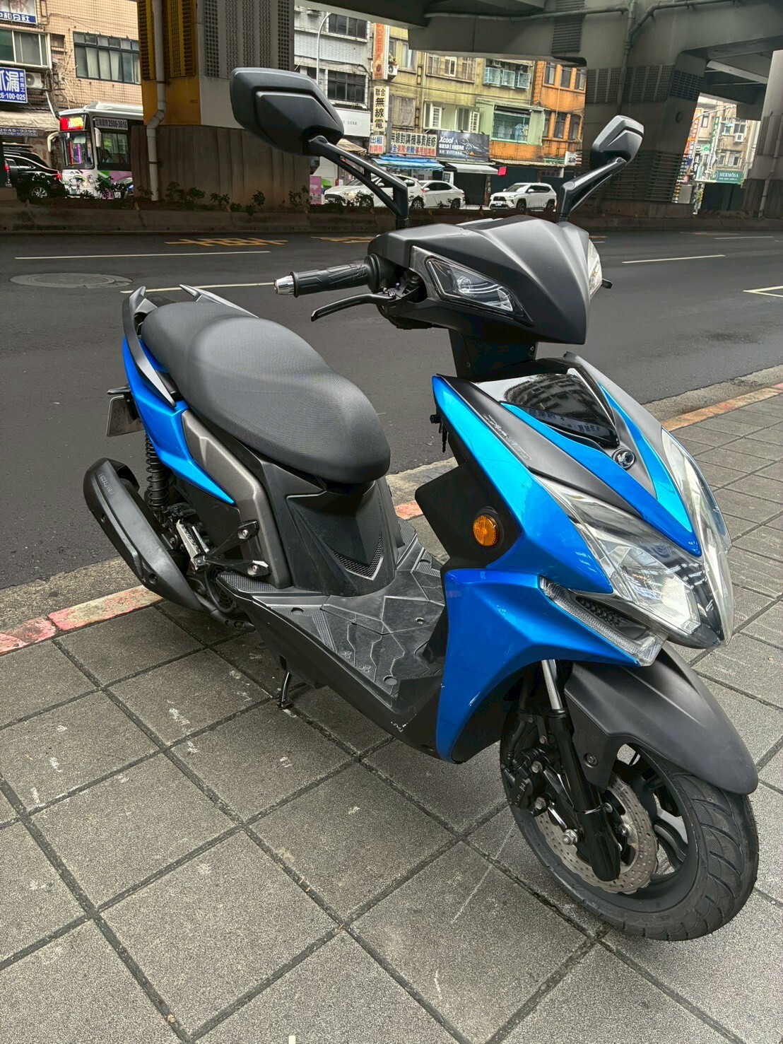 LINE_ALBUM_2017 雷霆S 150 雙碟_2779 $43000_260329_2