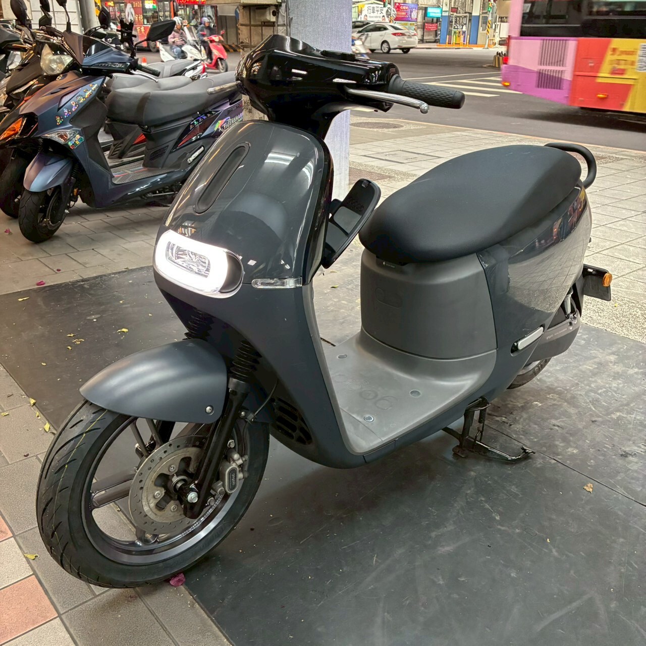 LINE_ALBUM_2019 睿能 狗2PLUS _2119 $28000_260401_2