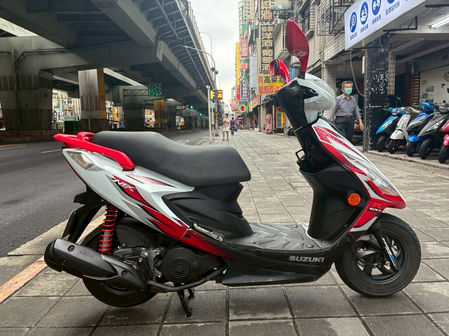 LINE_ALBUM_2013 NEX 125 _759 $33000_260403_5