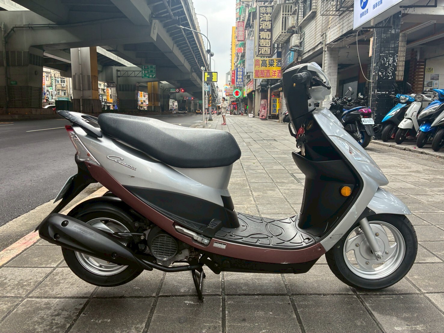 LINE_ALBUM_2017 CUE 100 _8529 $28000_260403_5