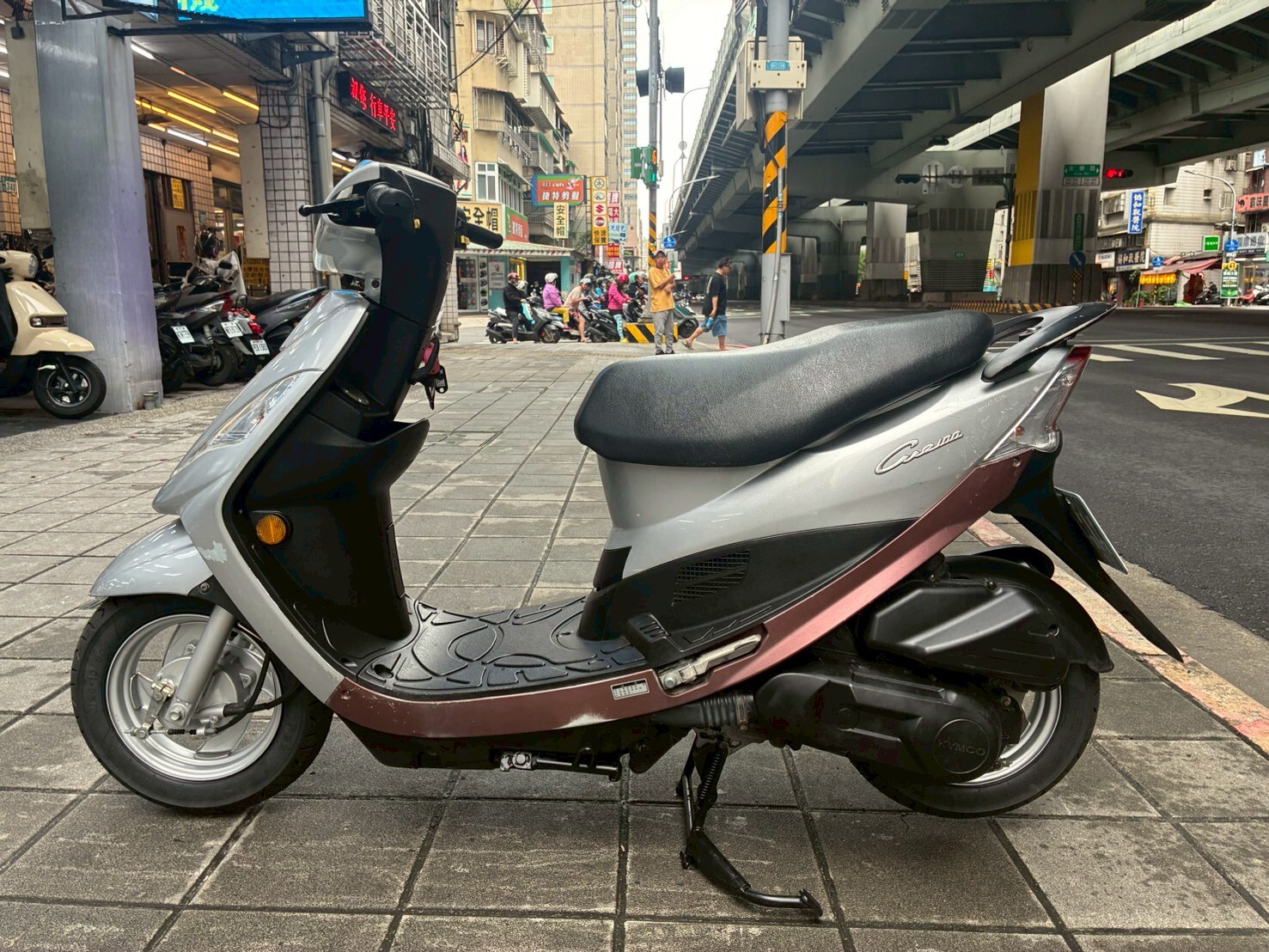 LINE_ALBUM_2017 CUE 100 _8529 $28000_260403_4