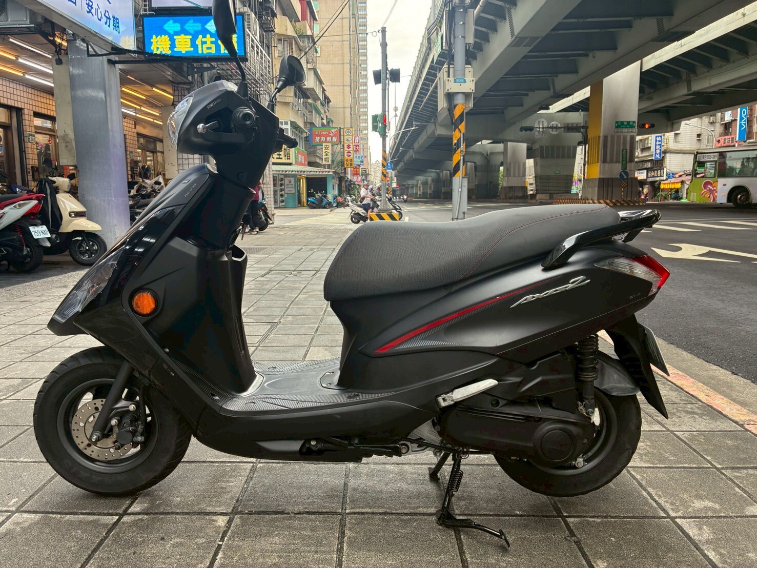 LINE_ALBUM_2021 勁豪 125 _1815 $42000_260403_4