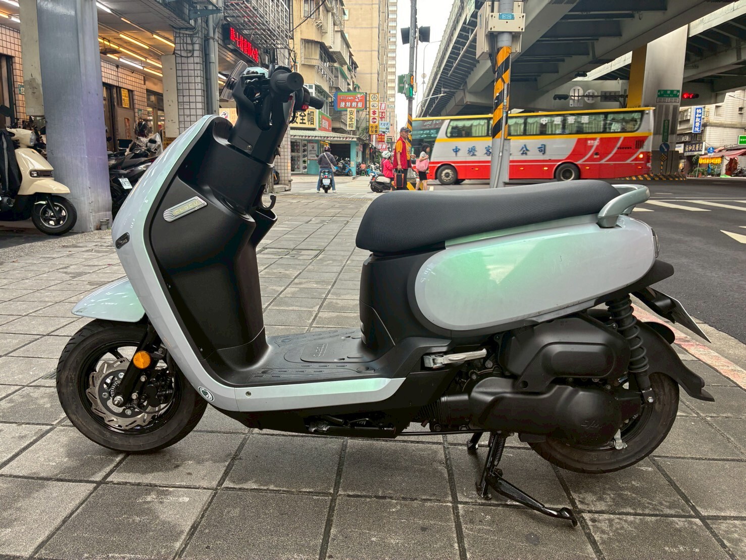 LINE_ALBUM_2024 CLBCU 鑰匙版 _3732 $63000_260403_4