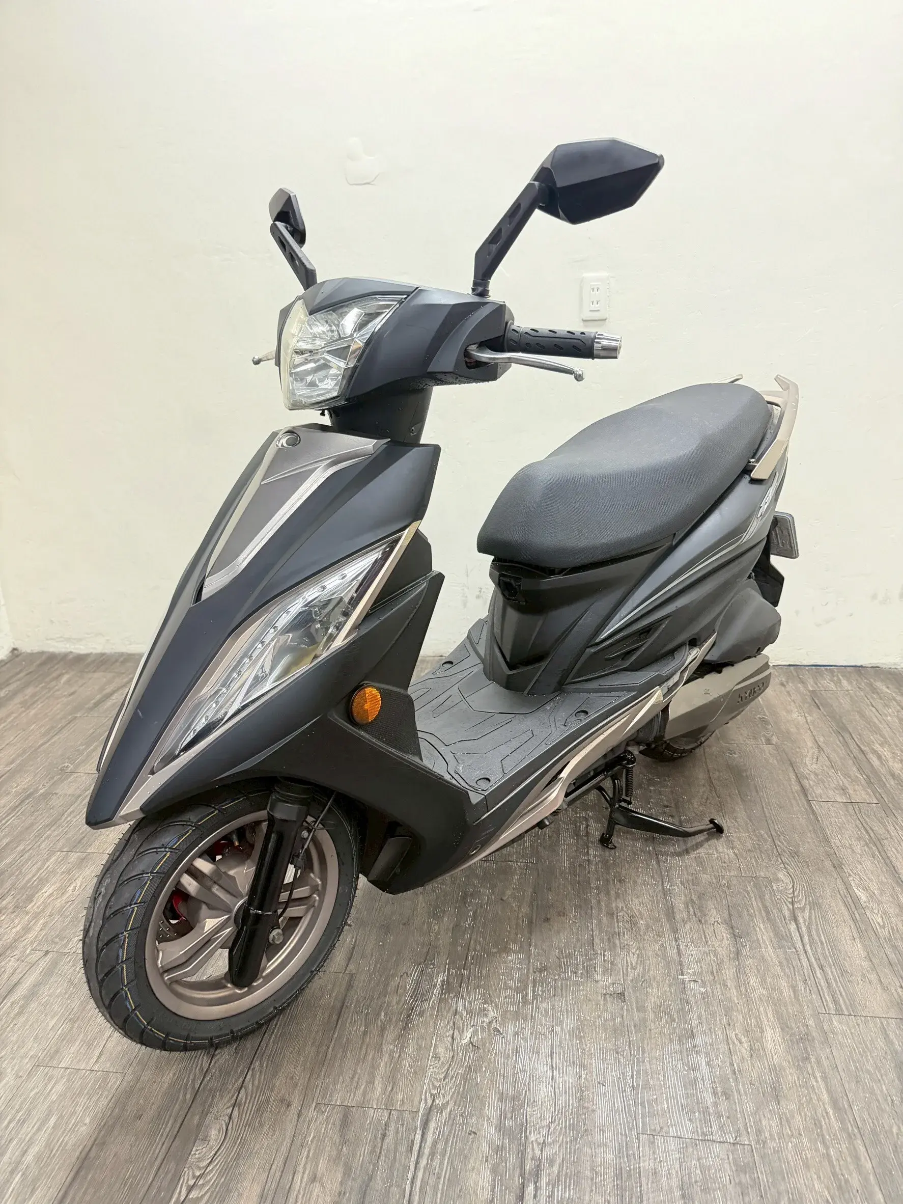 LINE_ALBUM_2016 光陽 G6 150 _9037 $ 38000里程41XXX_260324_2