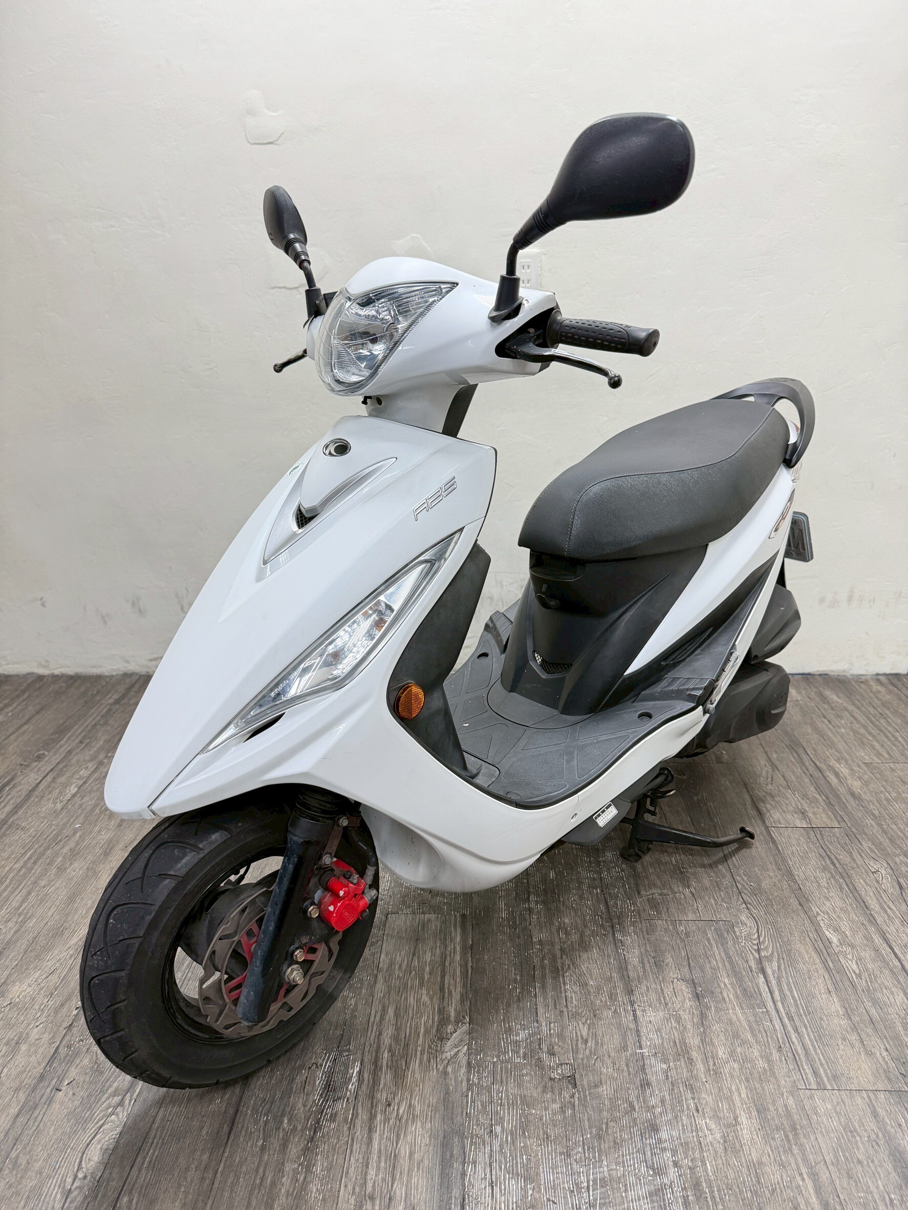 LINE_ALBUM_2020 光陽 GP 125 ABS _8300 $40000 里程 35XXX_260414_2