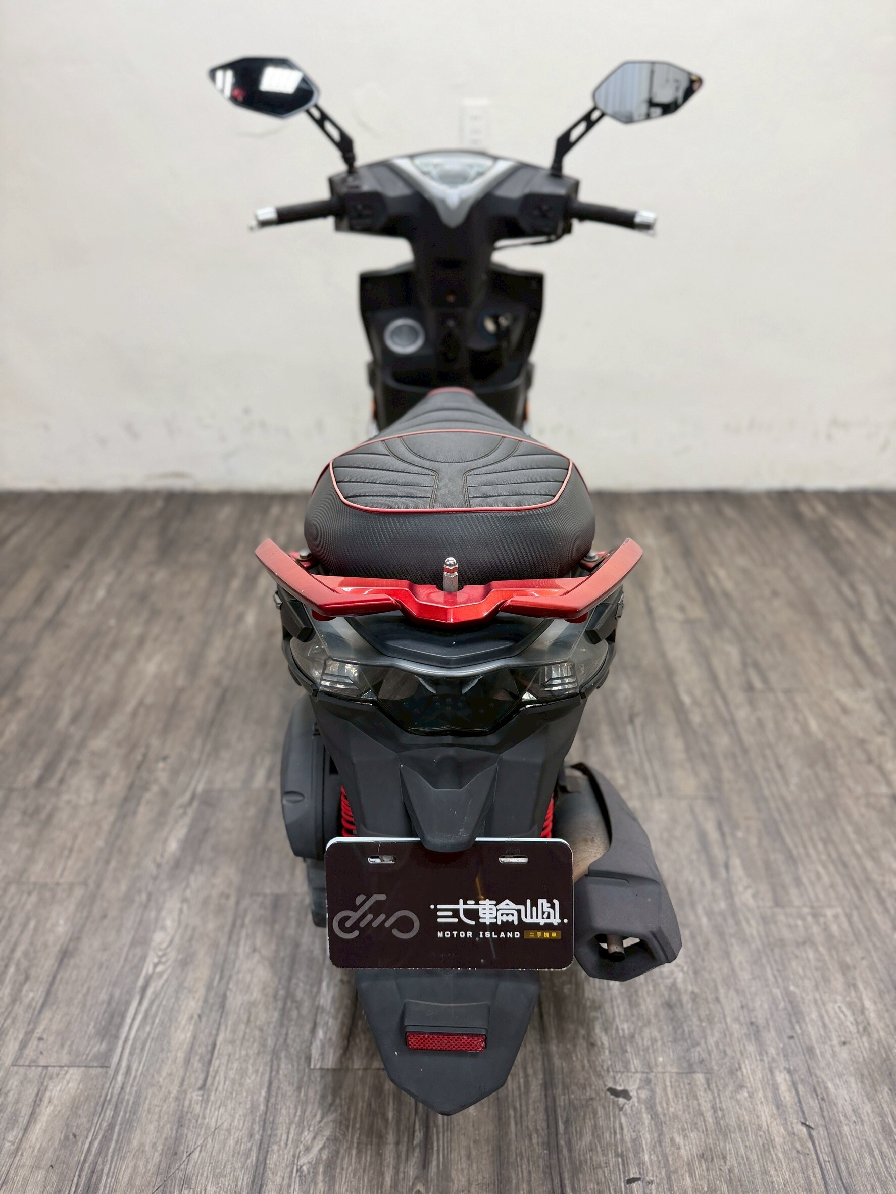 LINE_ALBUM_2017 光陽 G6 150 _5185 $40000 里程29XXX_260414_6