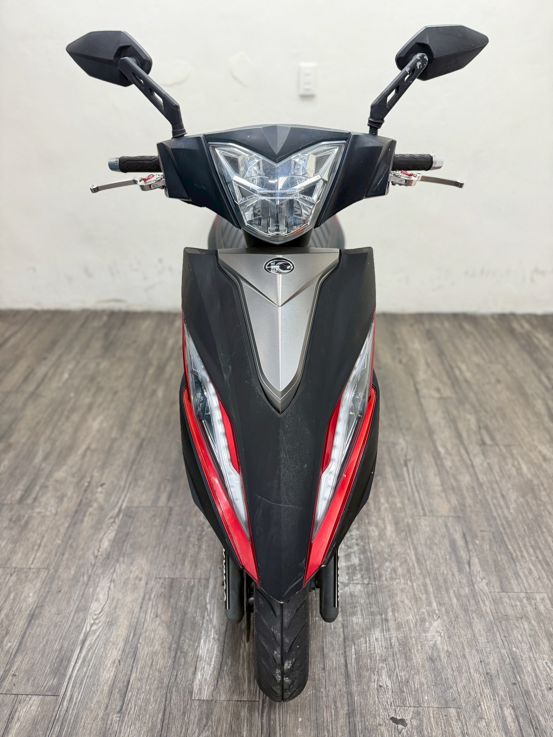 LINE_ALBUM_2017 光陽 G6 150 _5185 $40000 里程29XXX_260414_1