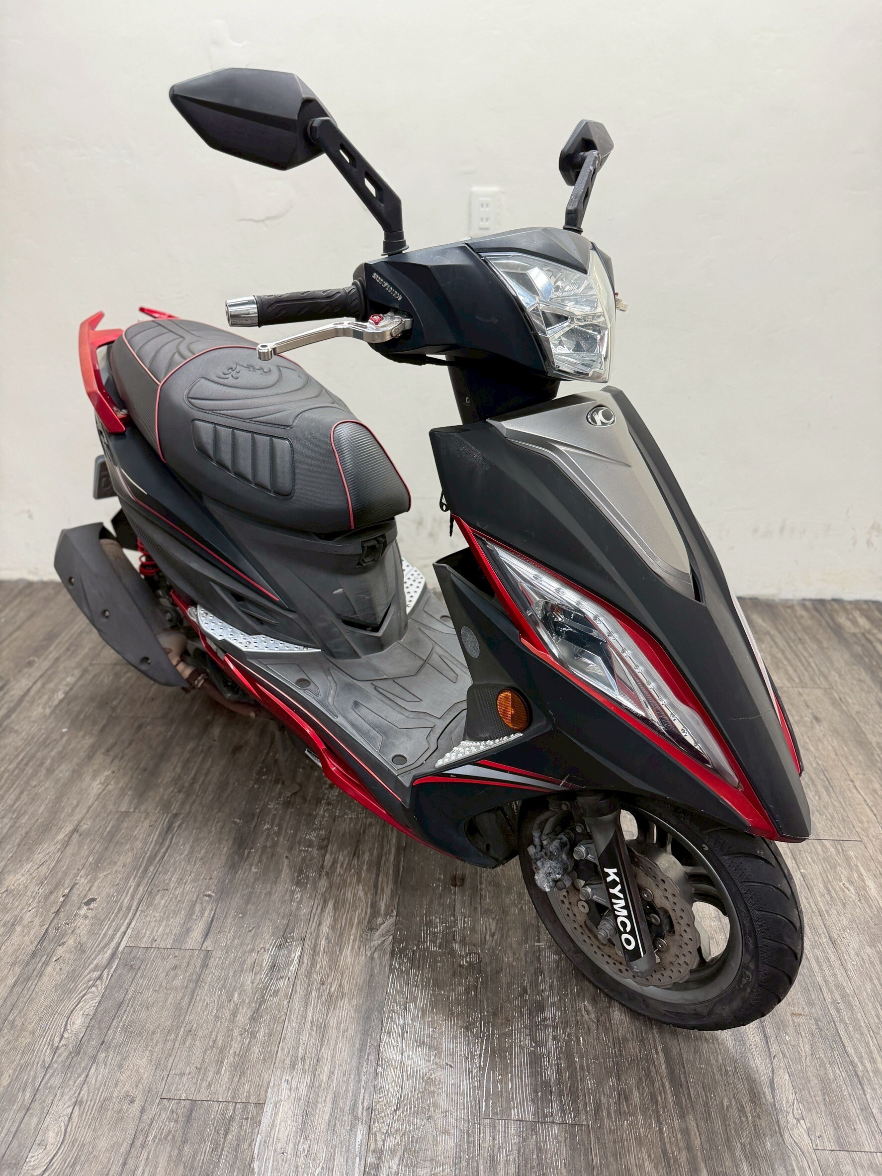 LINE_ALBUM_2017 光陽 G6 150 _5185 $40000 里程29XXX_260414_3